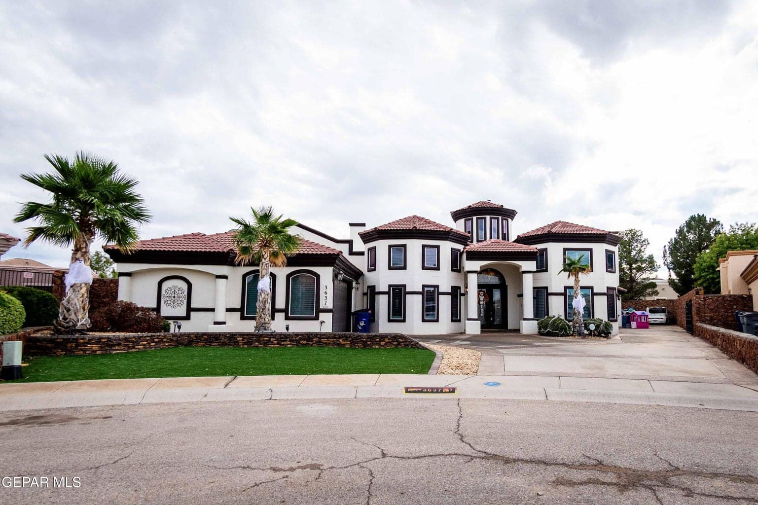 3637 Tierra Roma