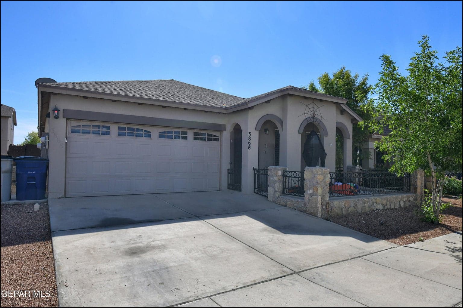 3868 Loma Brisa Drive