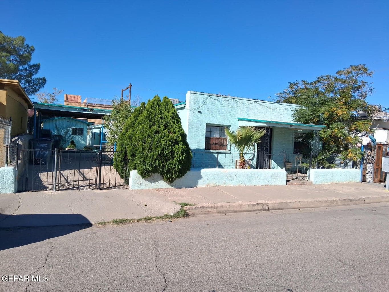 709 S Virginia Street