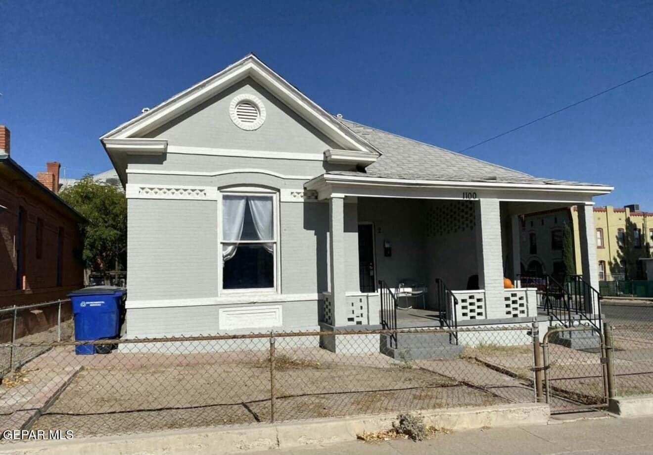 1100 N Florence Street