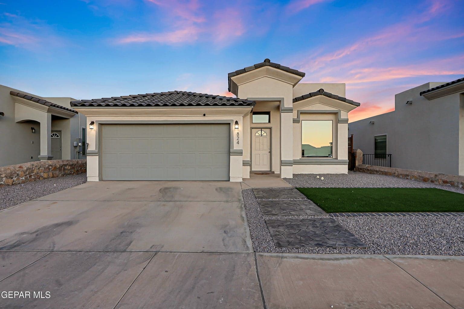 824 Paseo Dulce Avenue