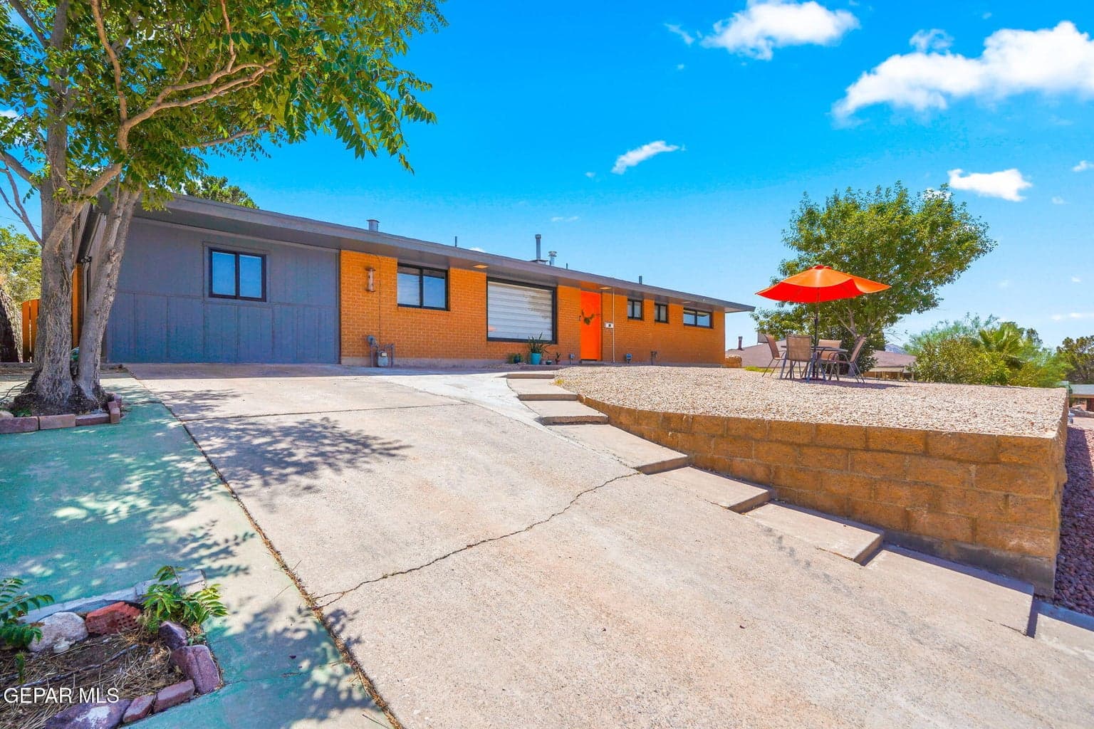 814 GALLOWAY Drive