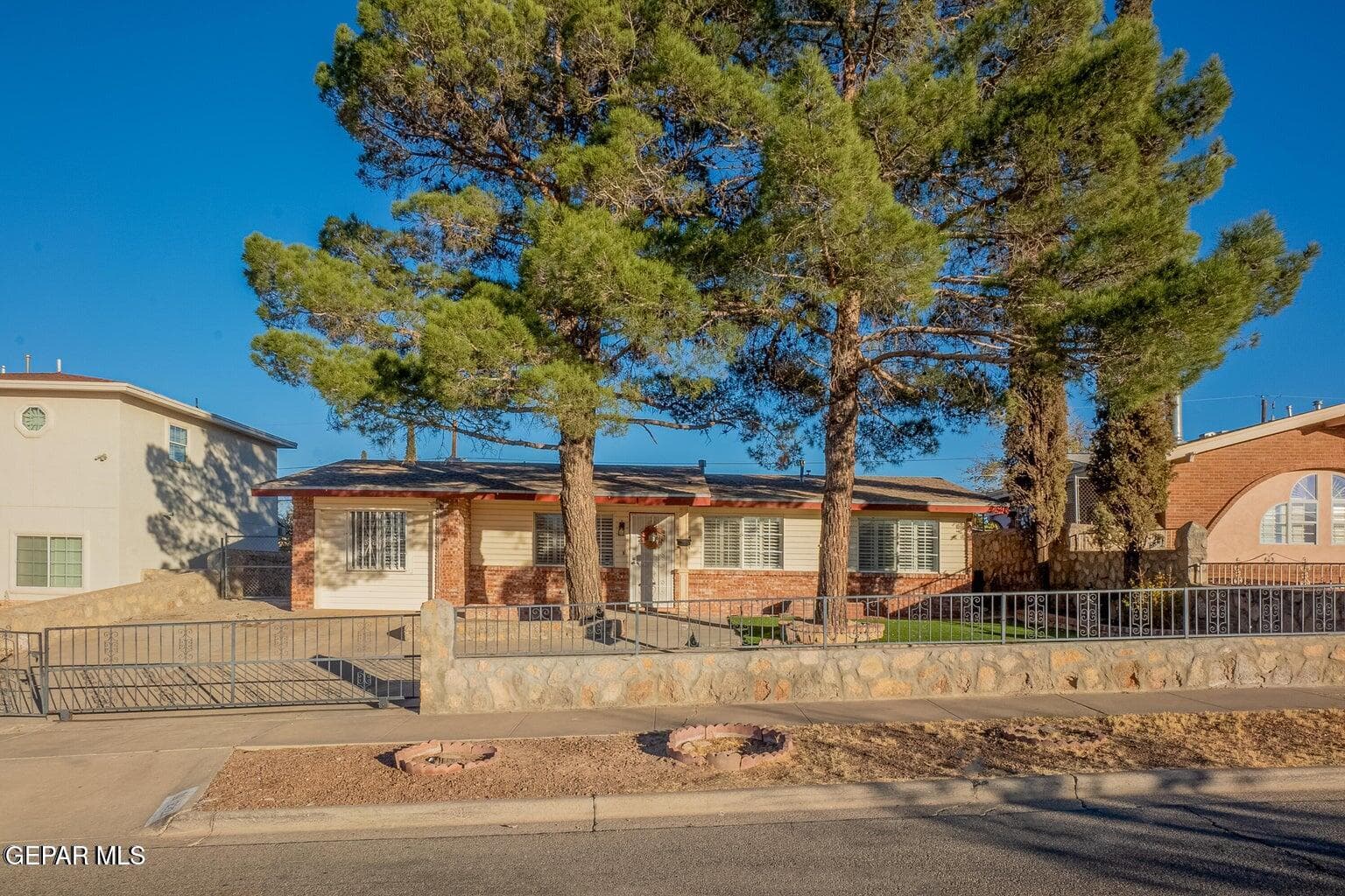 2224 ESCARPA Drive