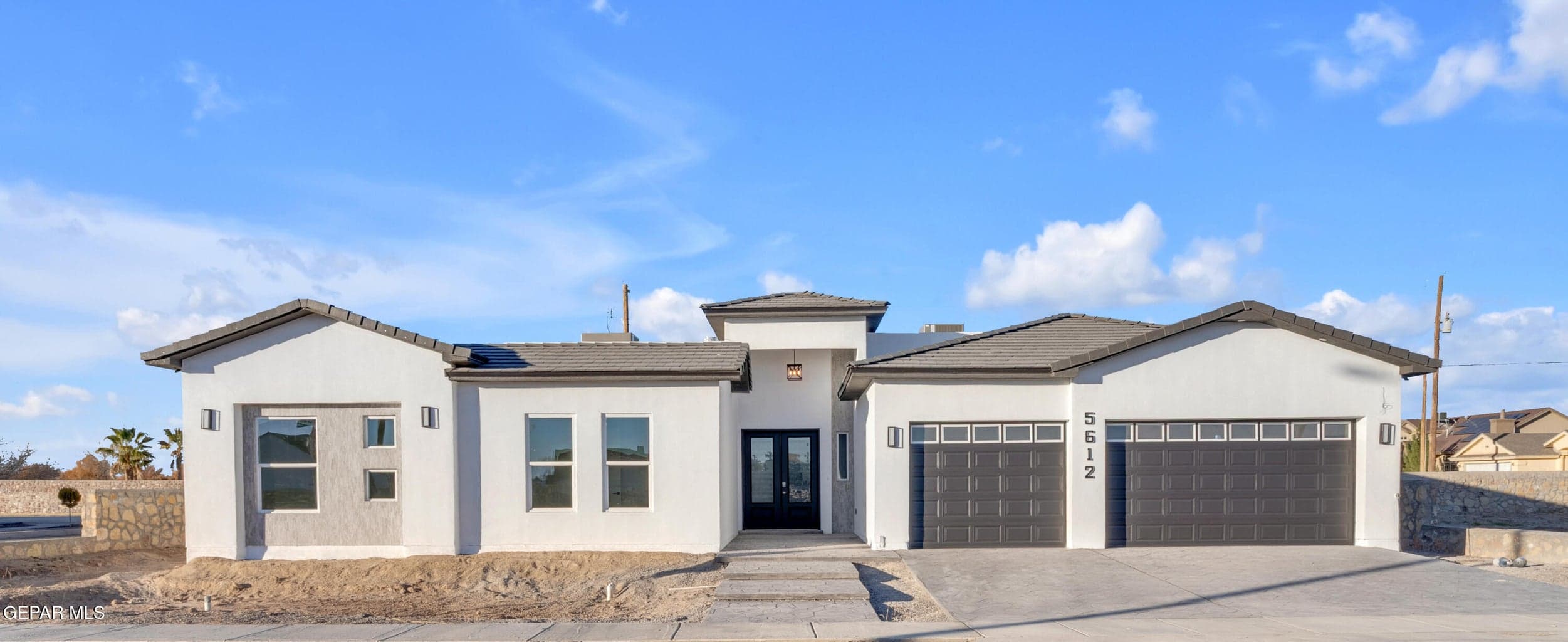 5612 RIO BONITO Circle