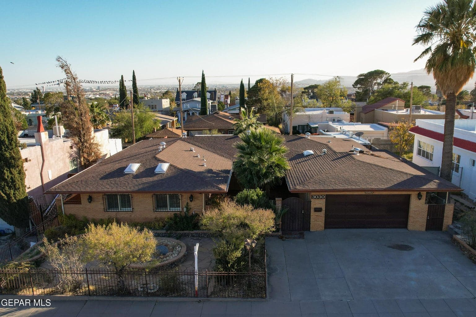 3030 Aurora Avenue