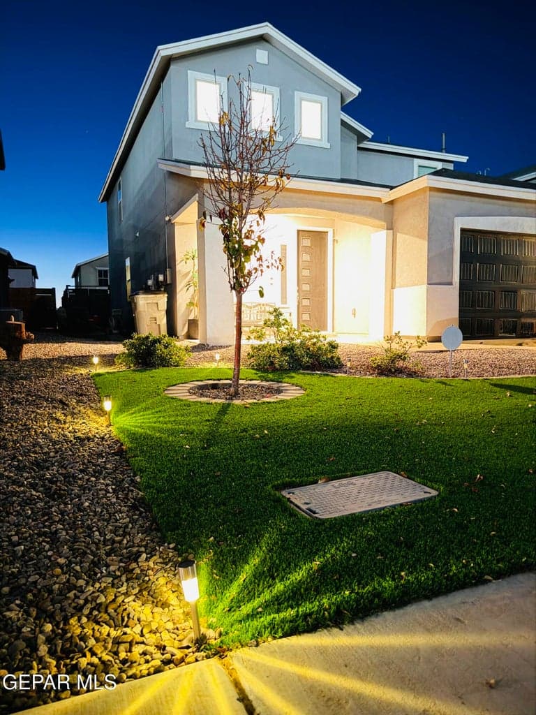 3921 DESERT NOMAD Drive