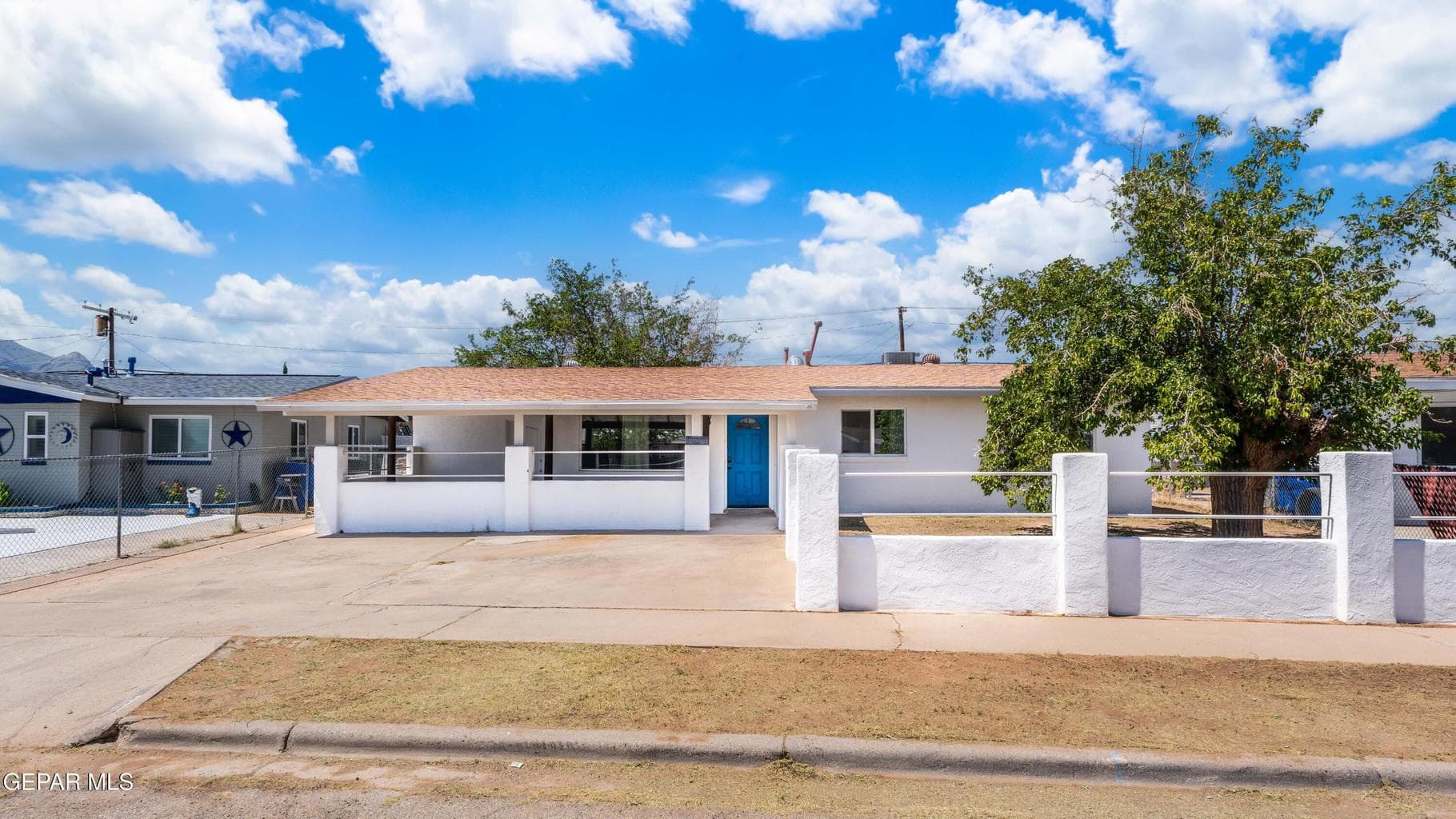5709 MACON Lane