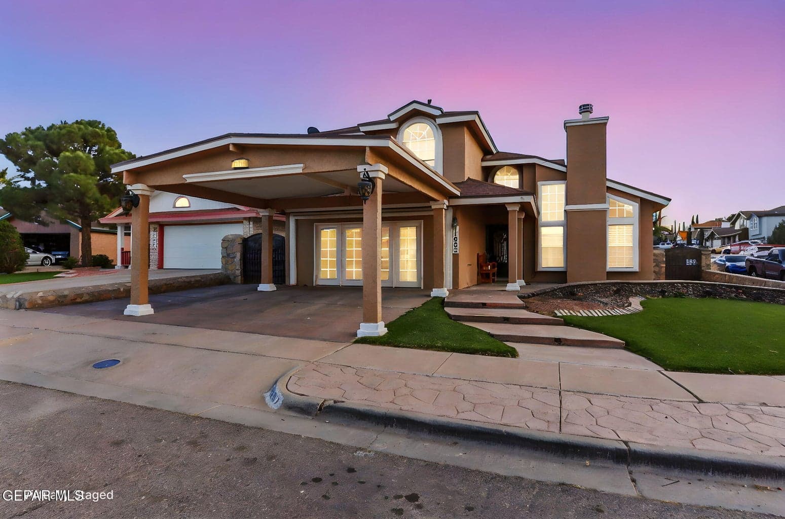 11982 FIREFLY Way