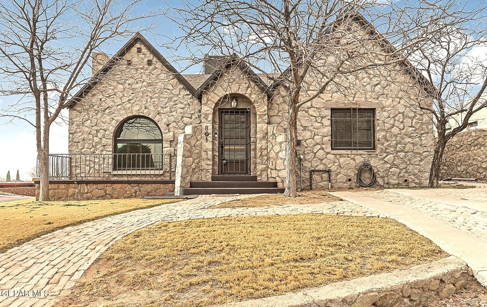 801 E UNIVERSITY Avenue
