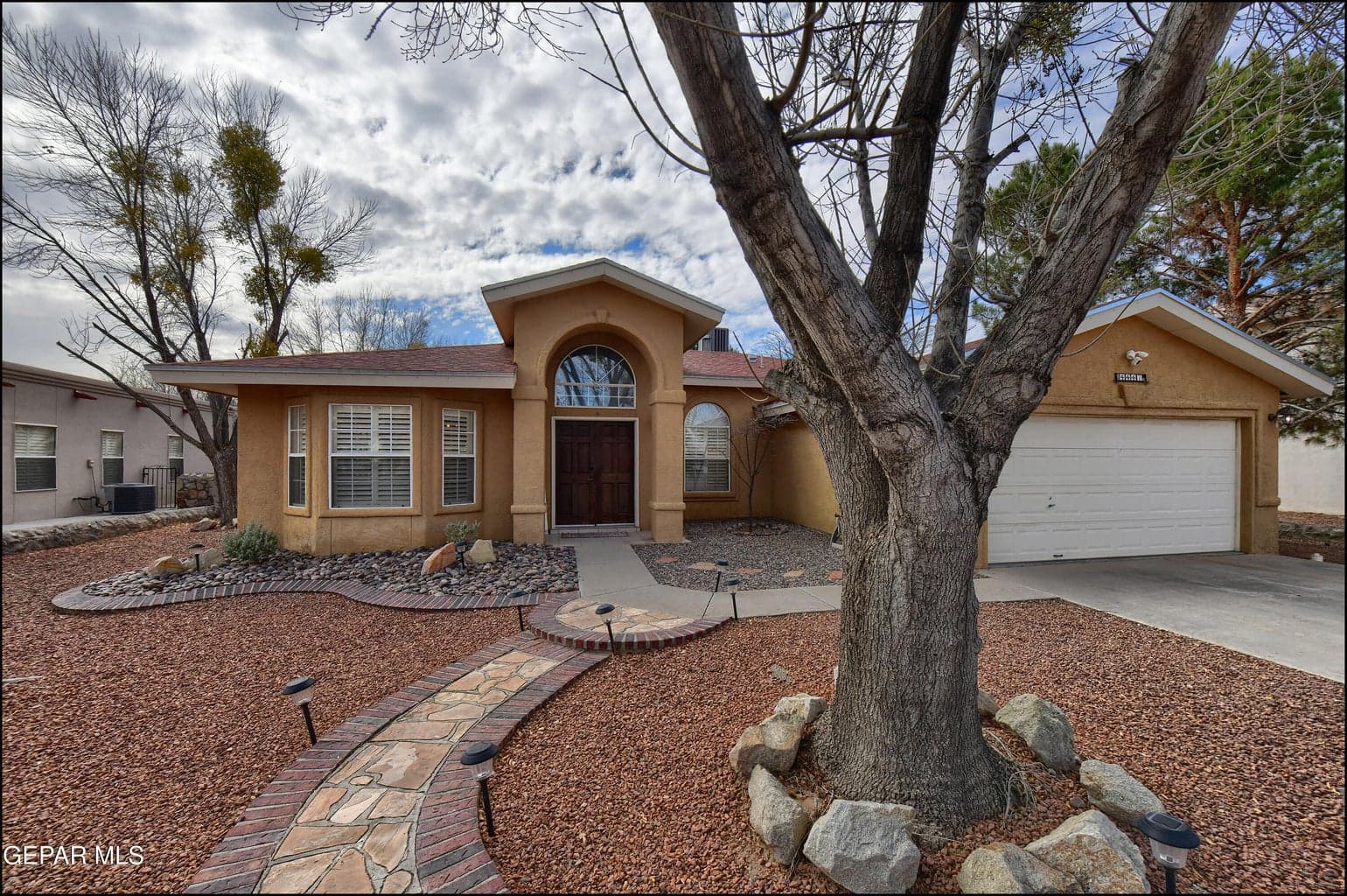 4447 SHADOW WILLOW Drive