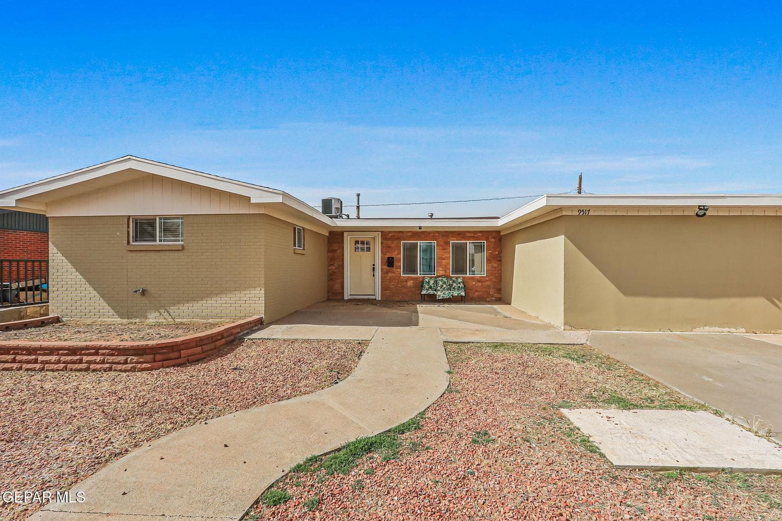 9517 WAVERLY Drive