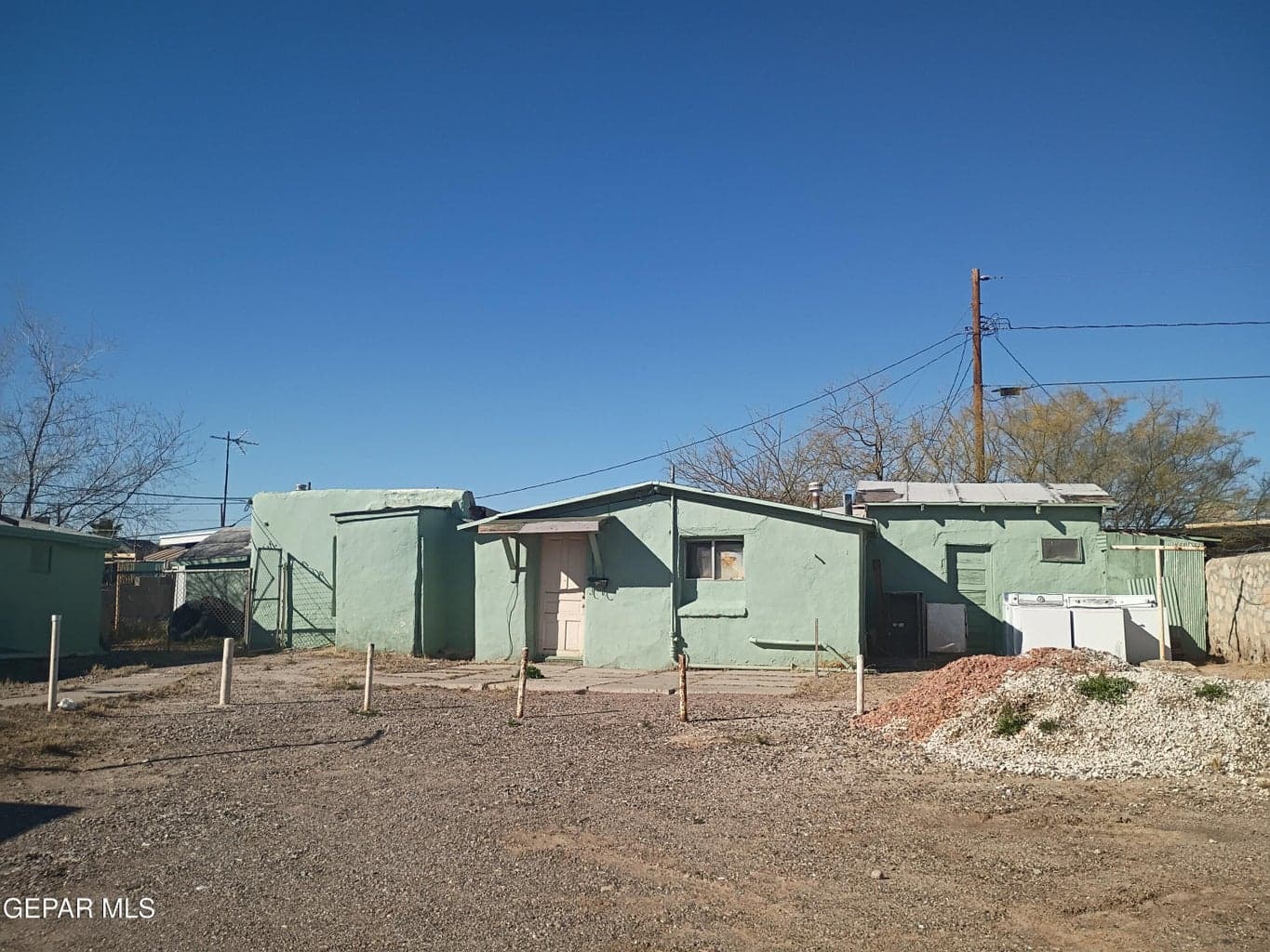 331 DOLAN Street