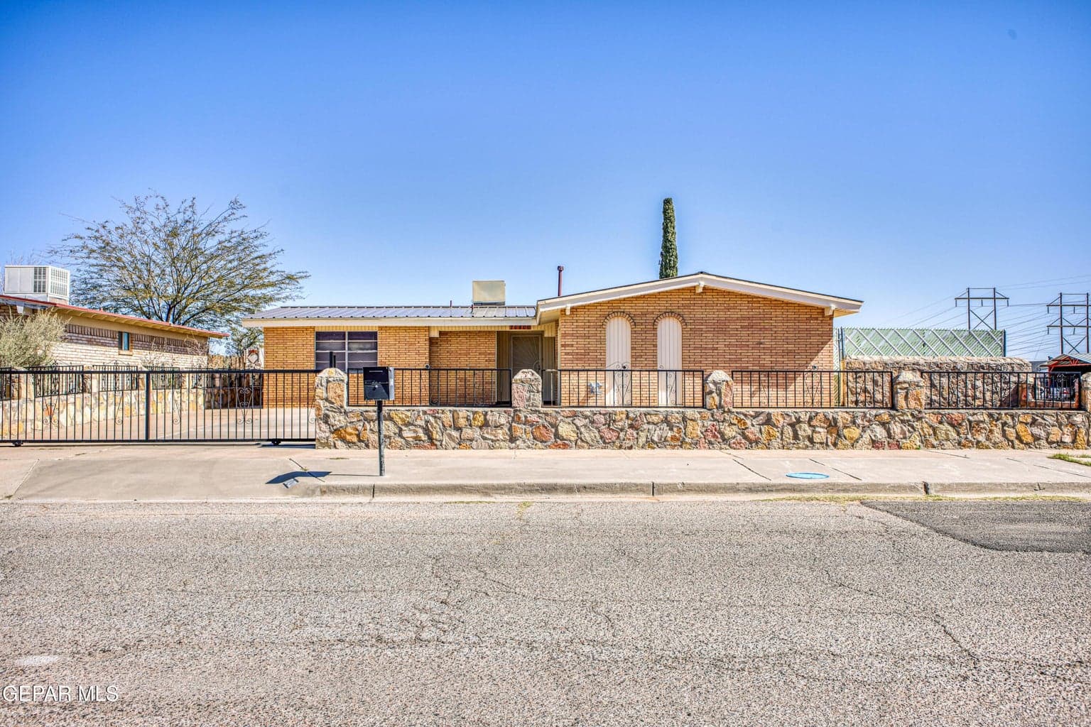 10400 LAMBDA Drive