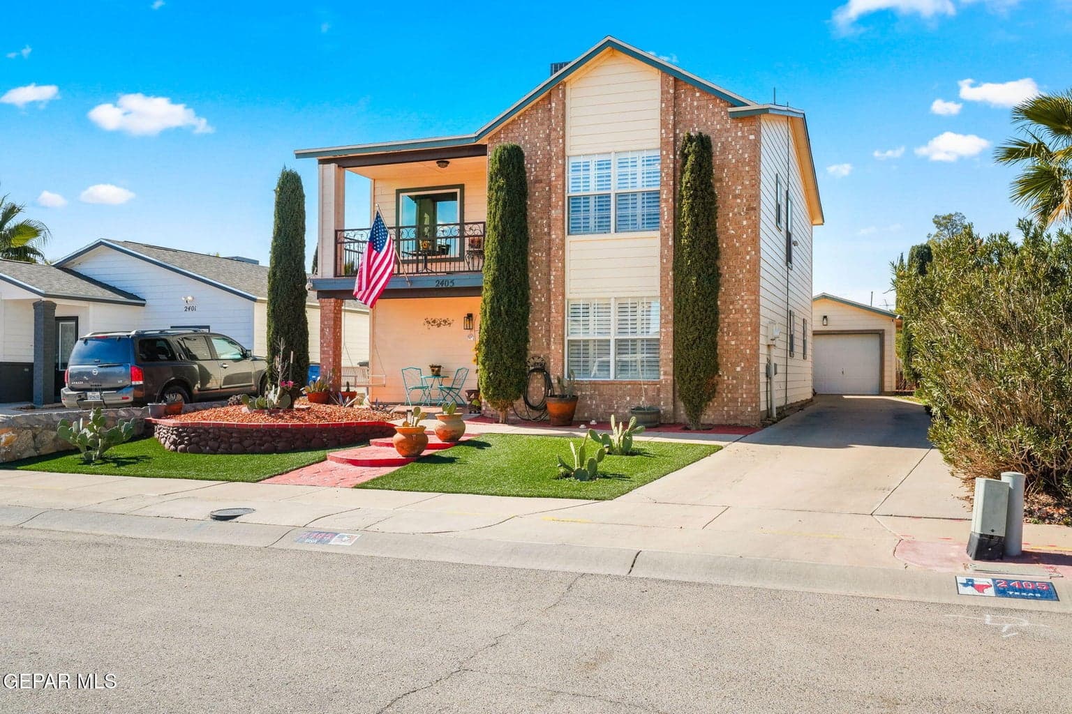 2405 Tierra Mia Way