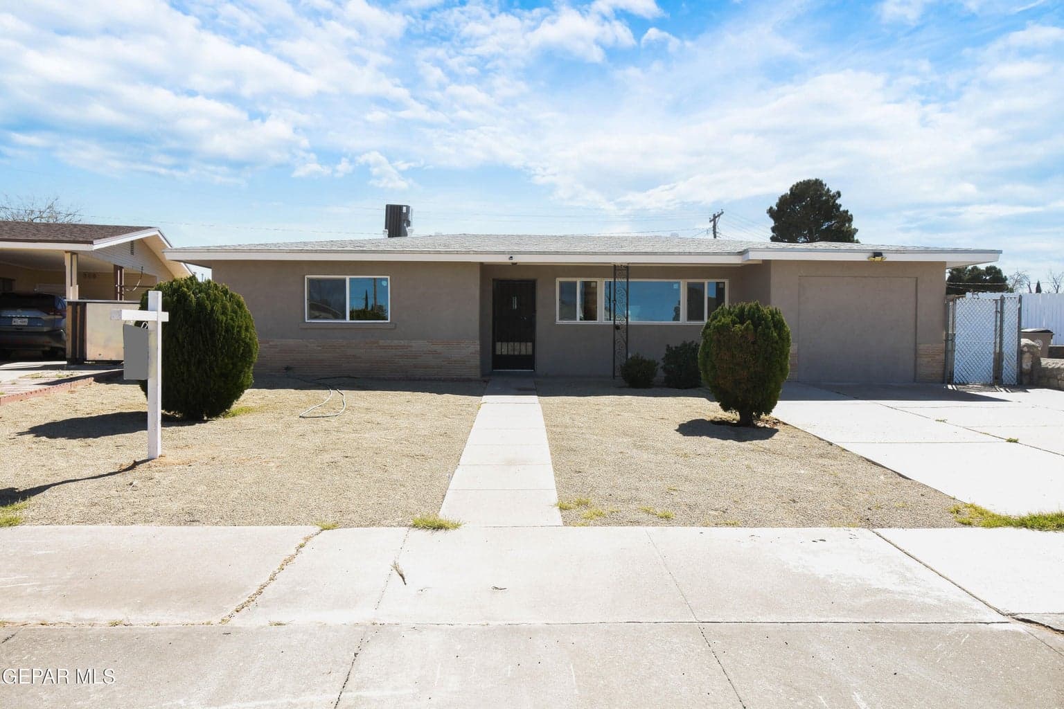 1414 DENNIS Circle