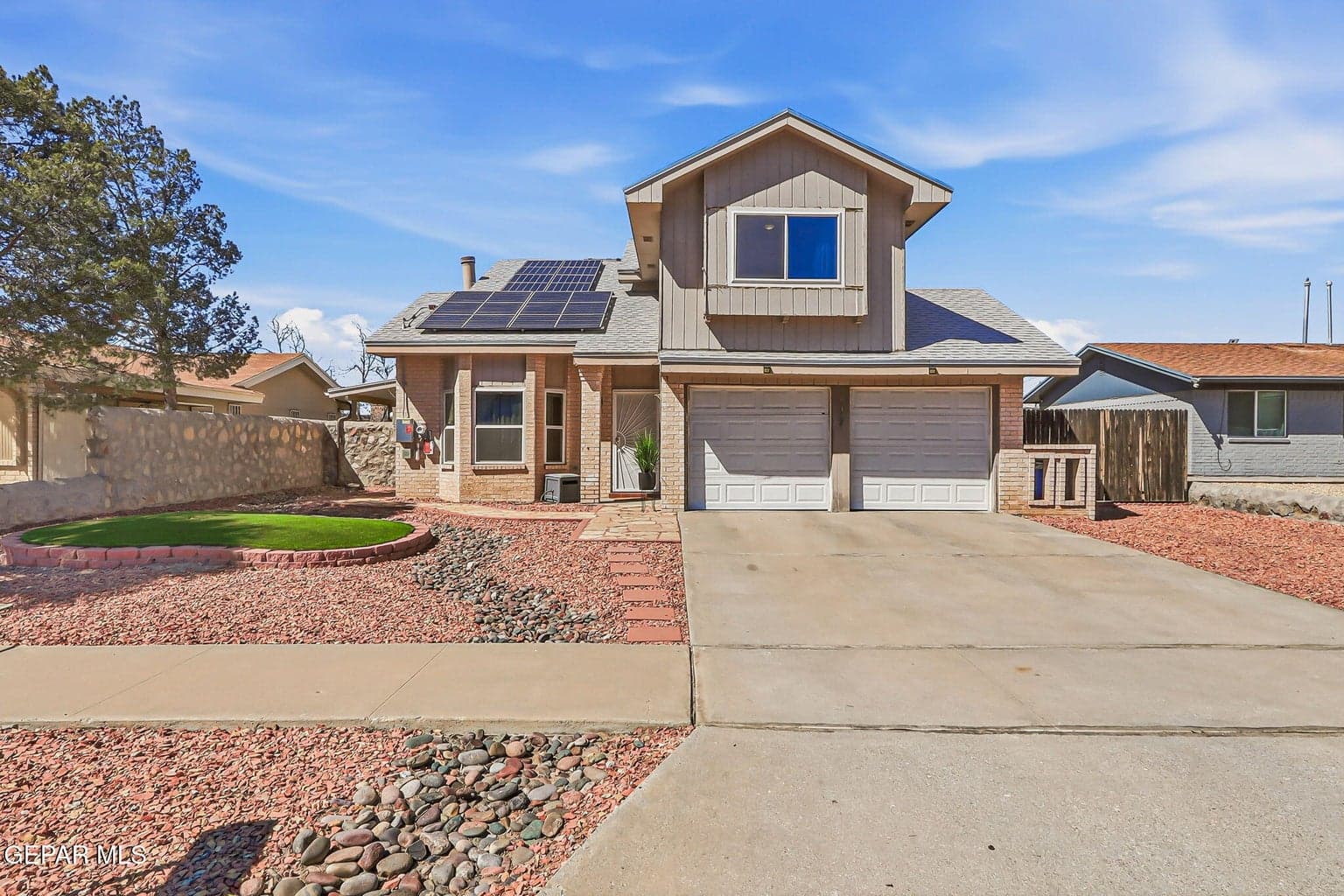Photo of 617 CASCADE Lane