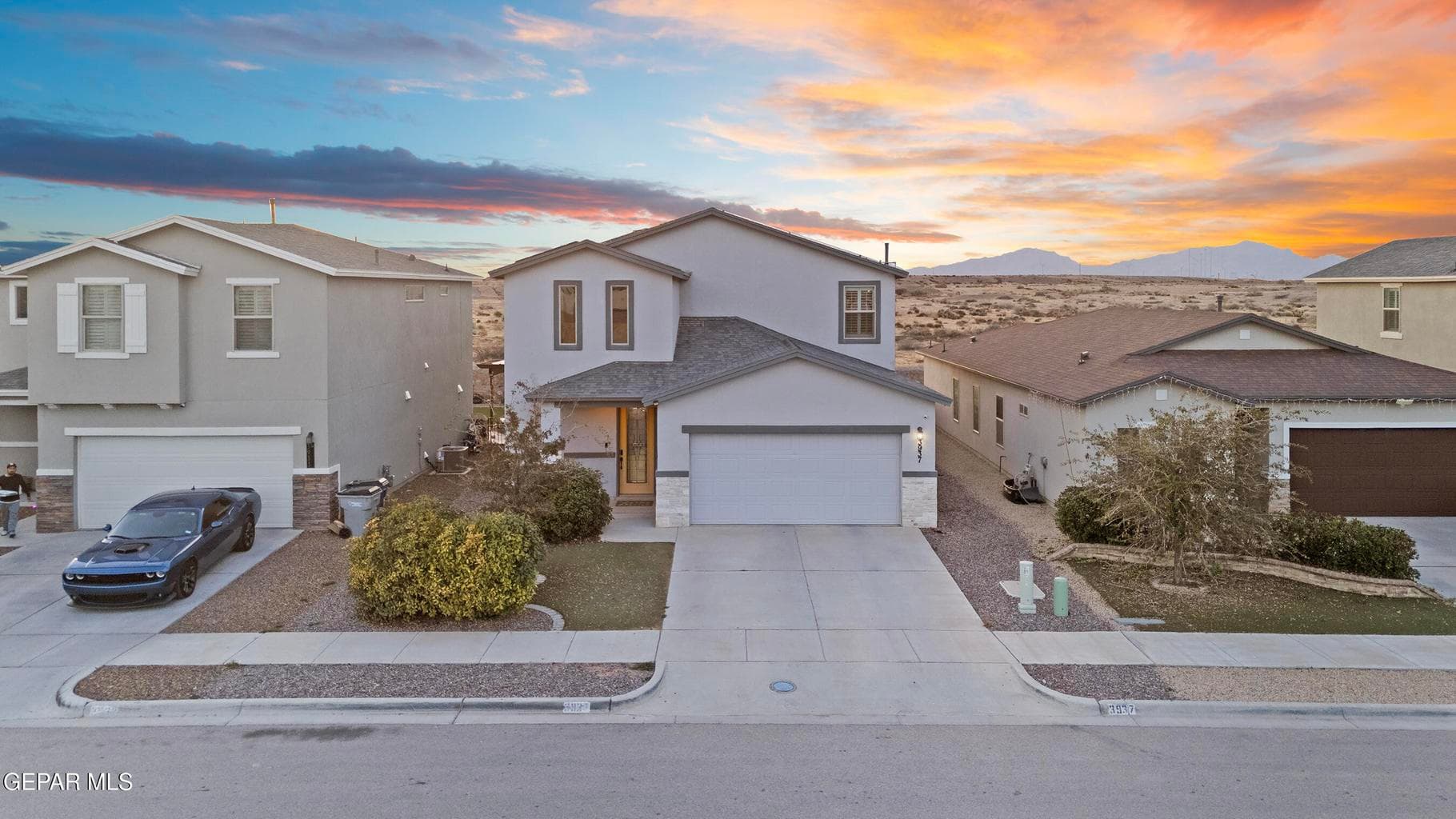 3937 DESERT DUNES Drive