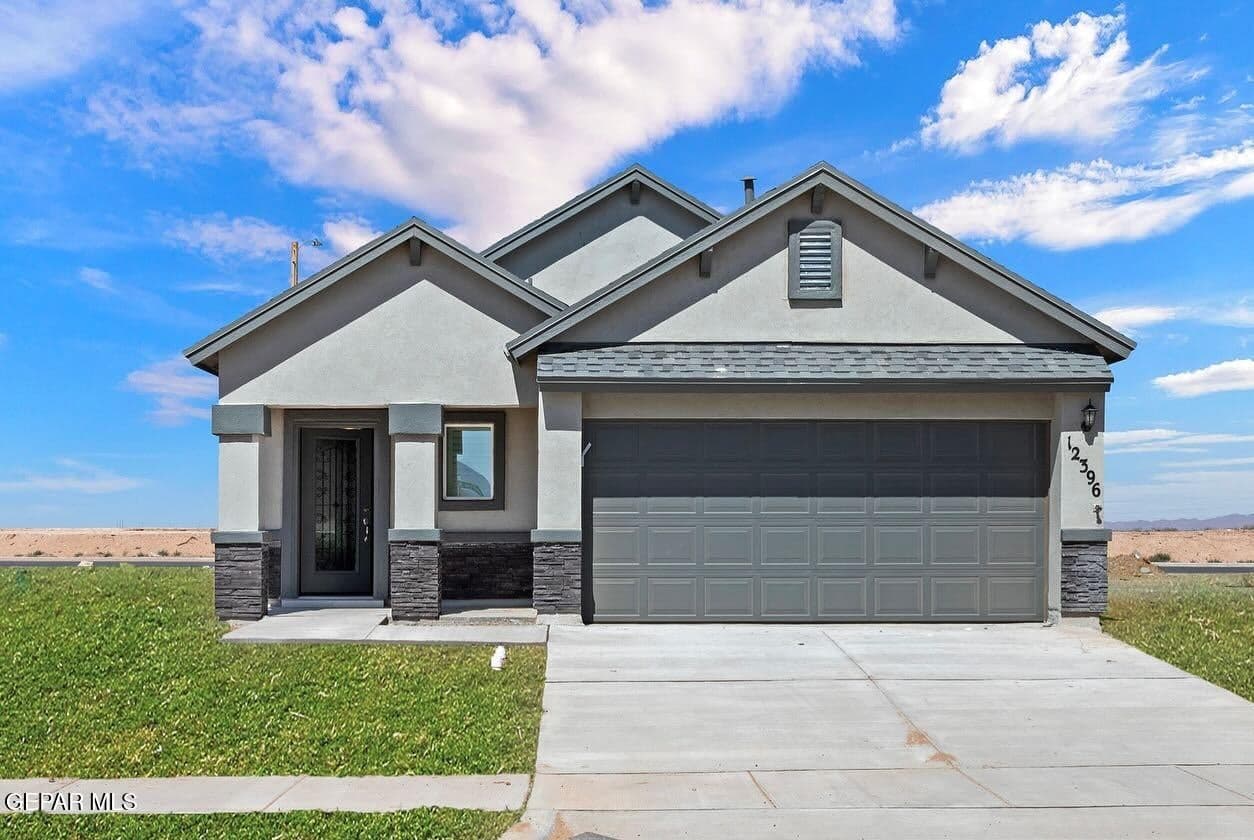 13908 Thunder Sky Avenue