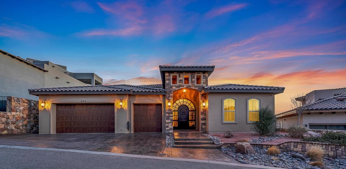 Photo of 440 MAJESTIC MOUNTAIN Drive