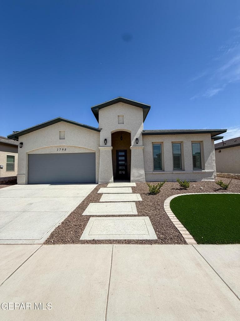 1798 DANA GRAY Street
