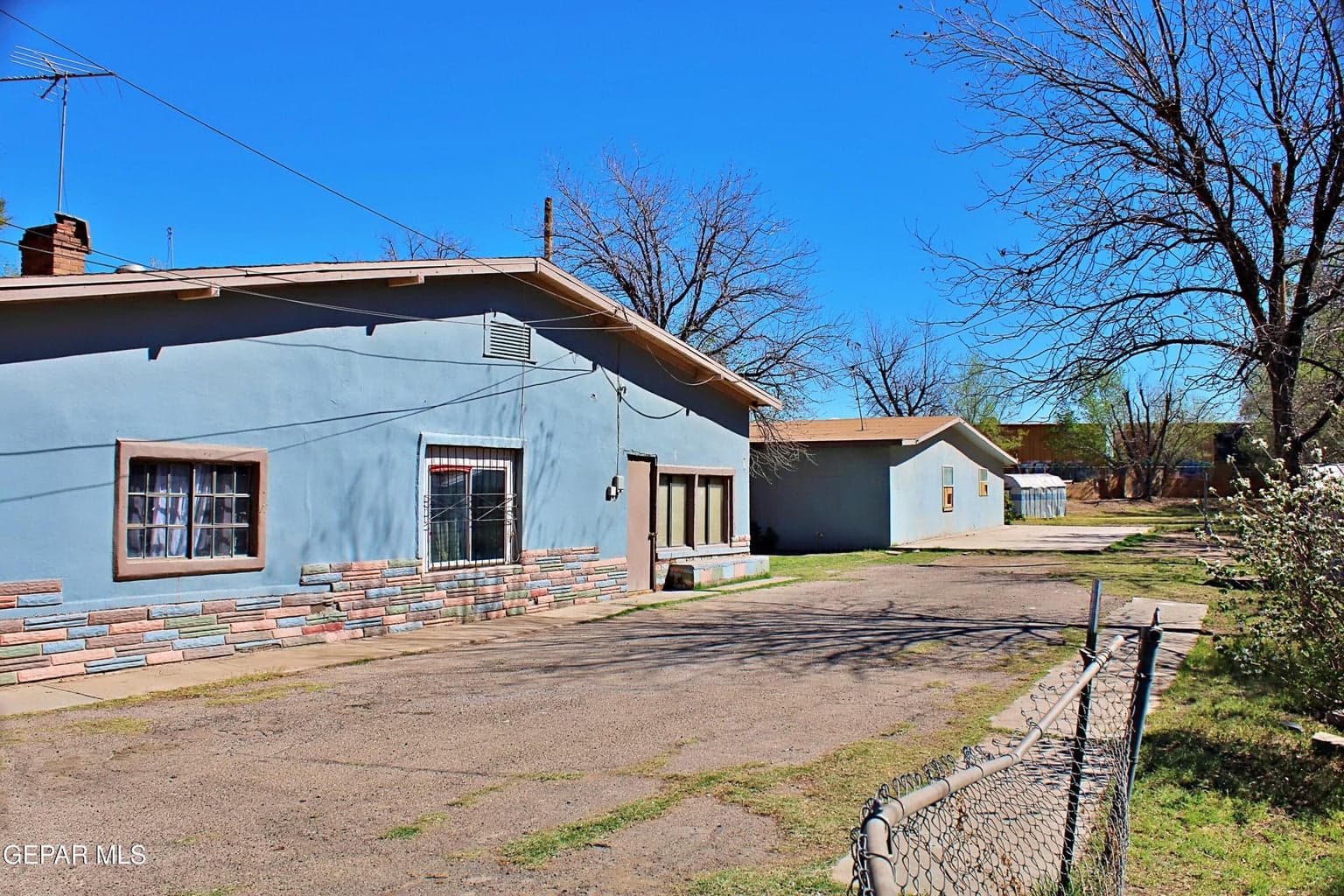 8237 CARPENTER Drive