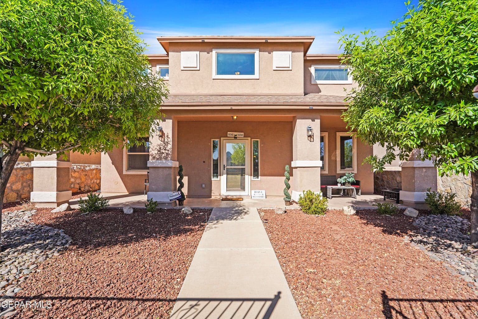 2072 ROBERT MINNIE Place A