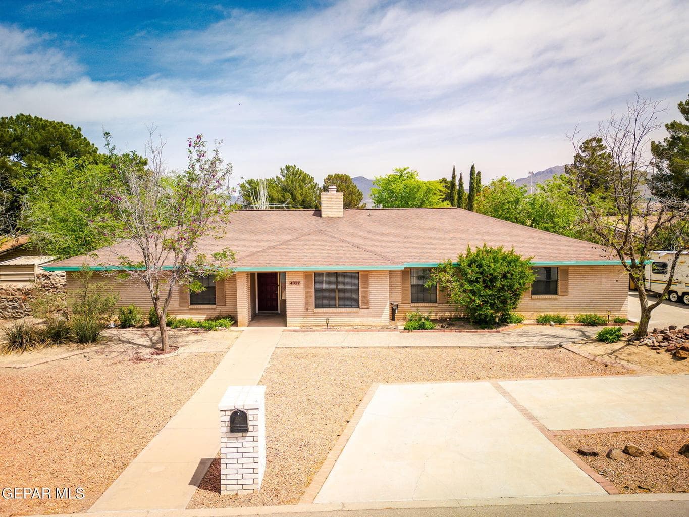 4937 VISTA GRANDE Circle