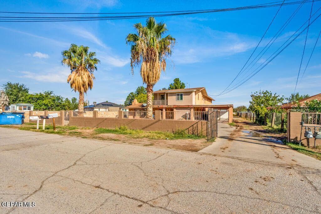 Photo of 143 LA CIENEGA Drive