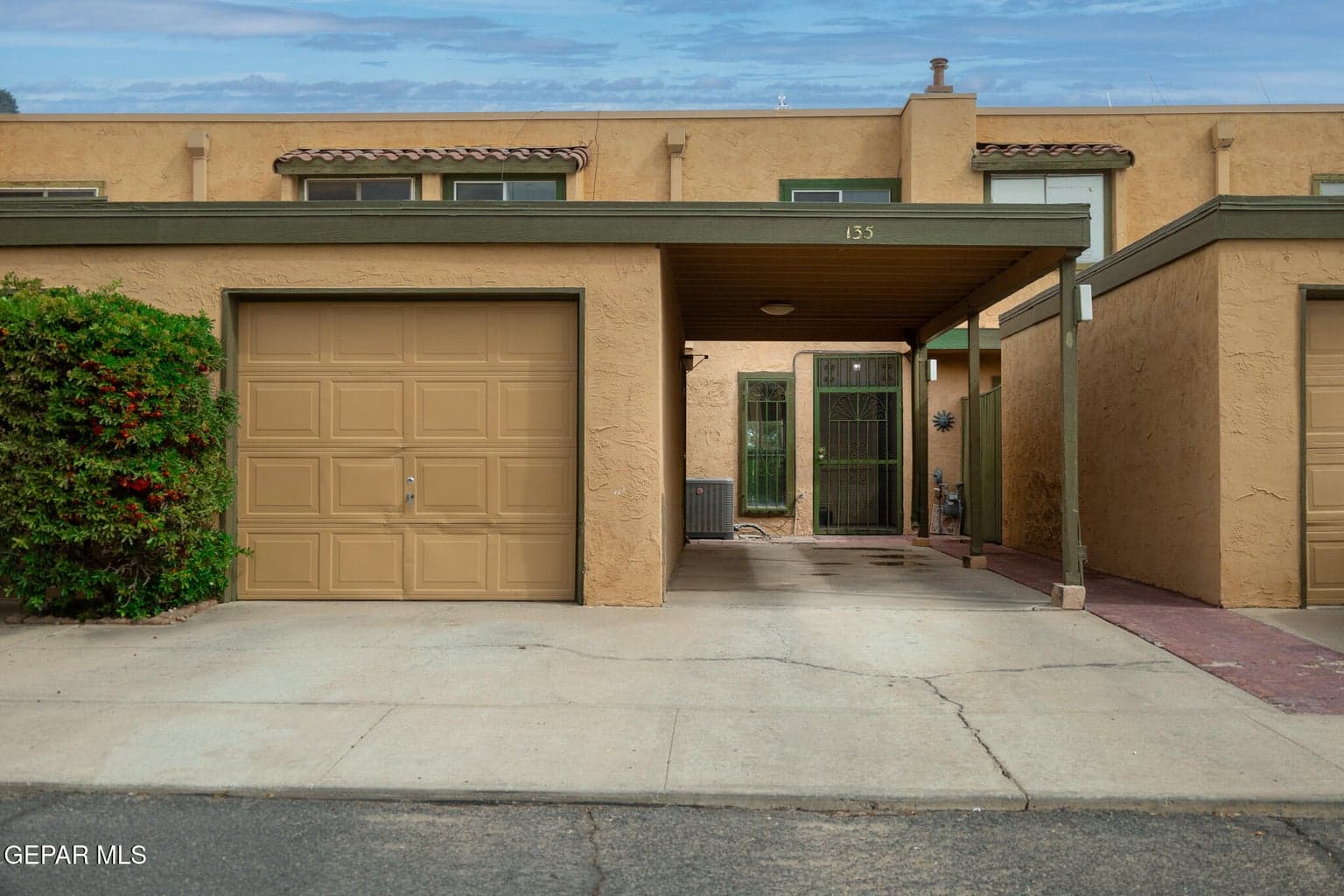 1644 Lomaland Drive 135