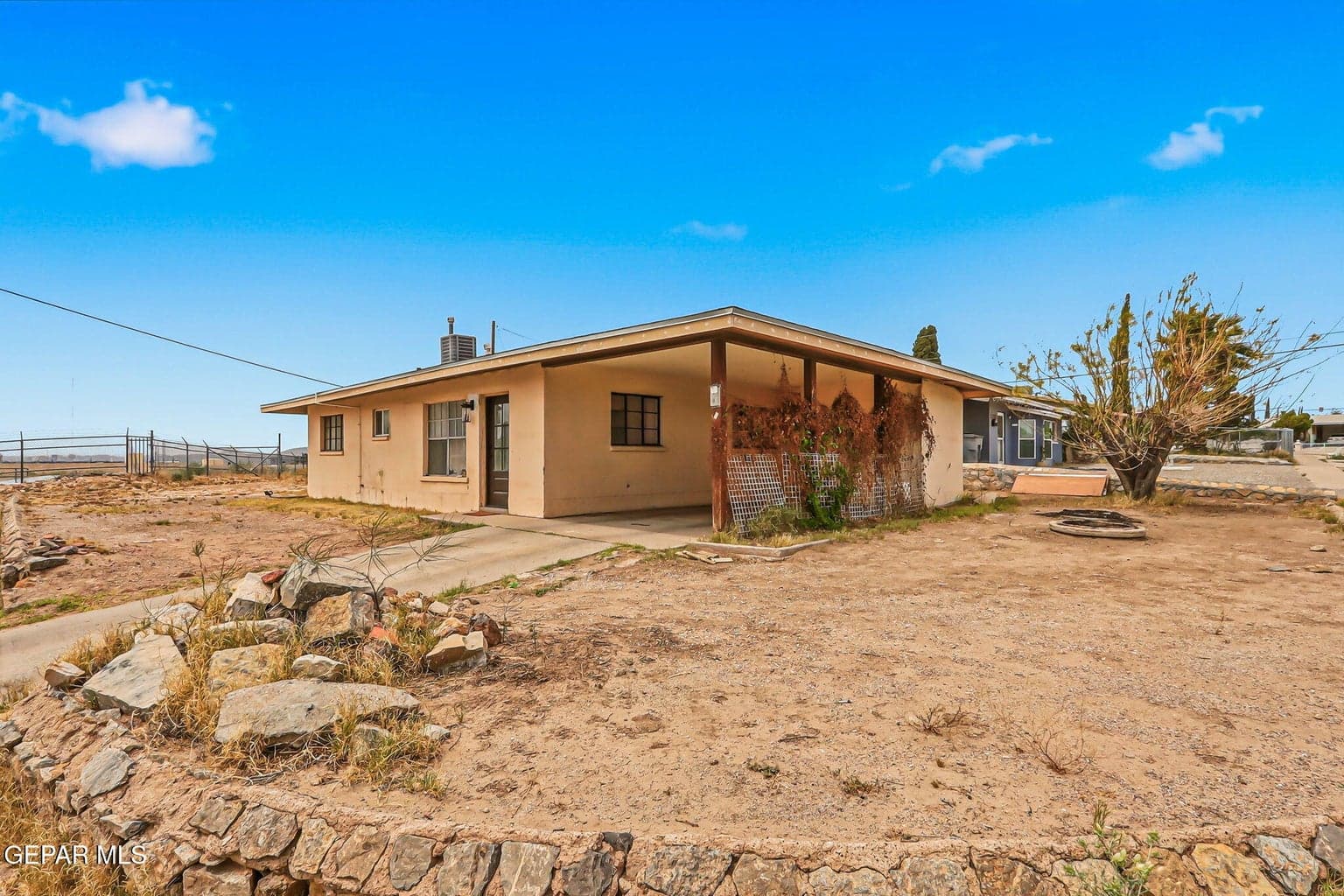 7425 YUMA Drive