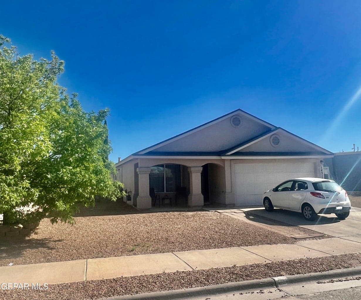 14312 DESERT SAGE Drive