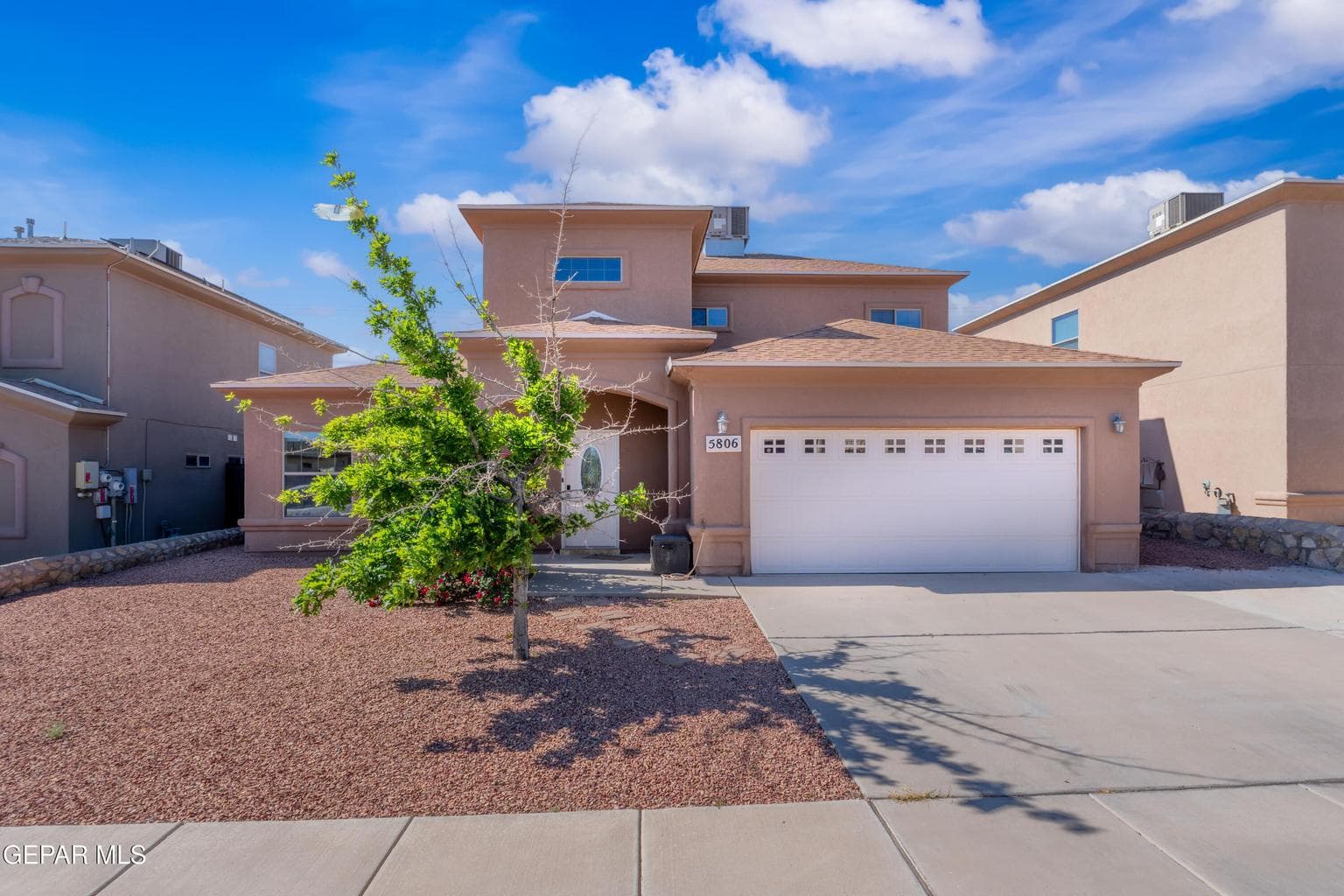 5806 REDSTONE PASS Court