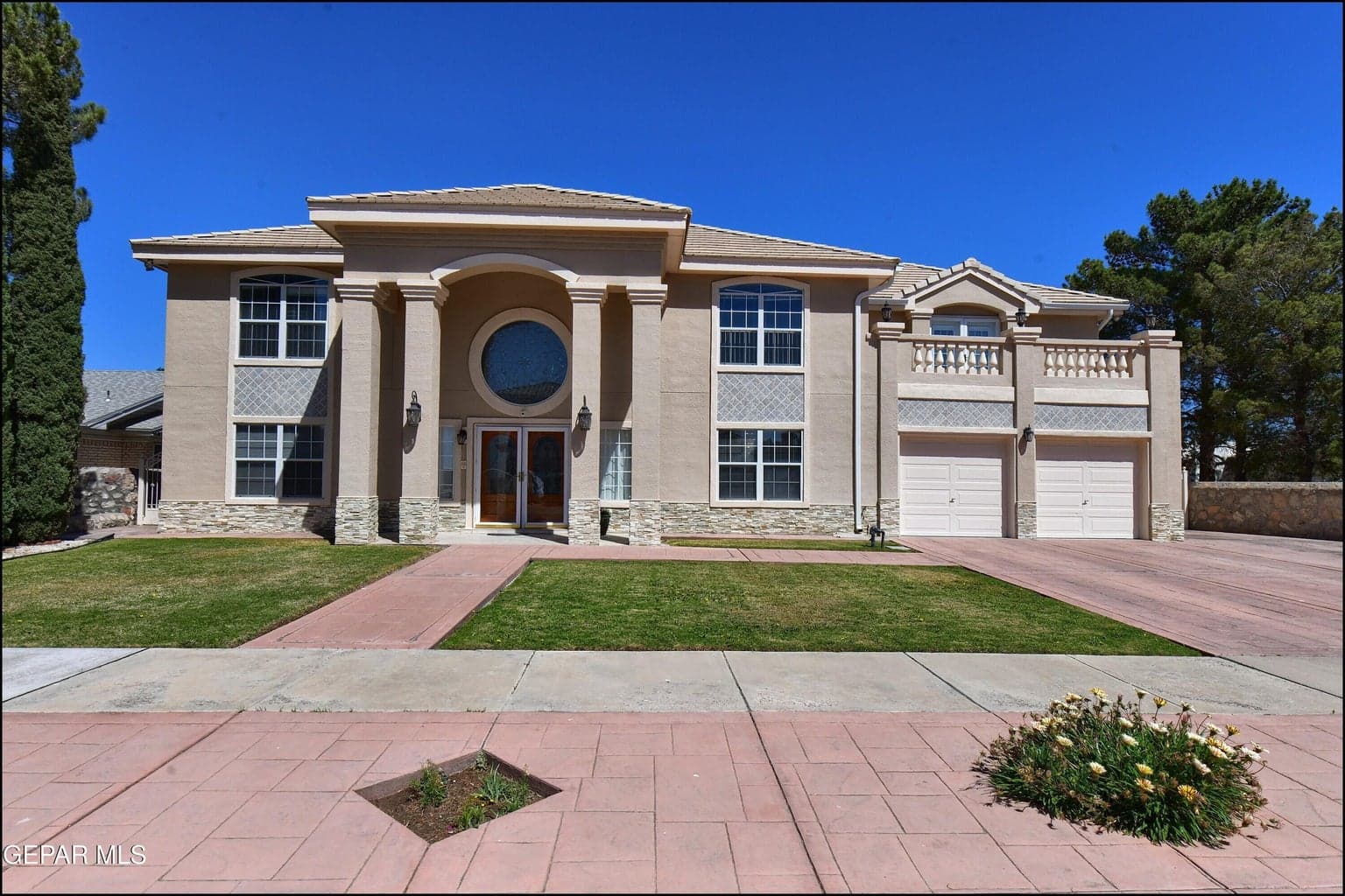 573 BLUFF CANYON Circle