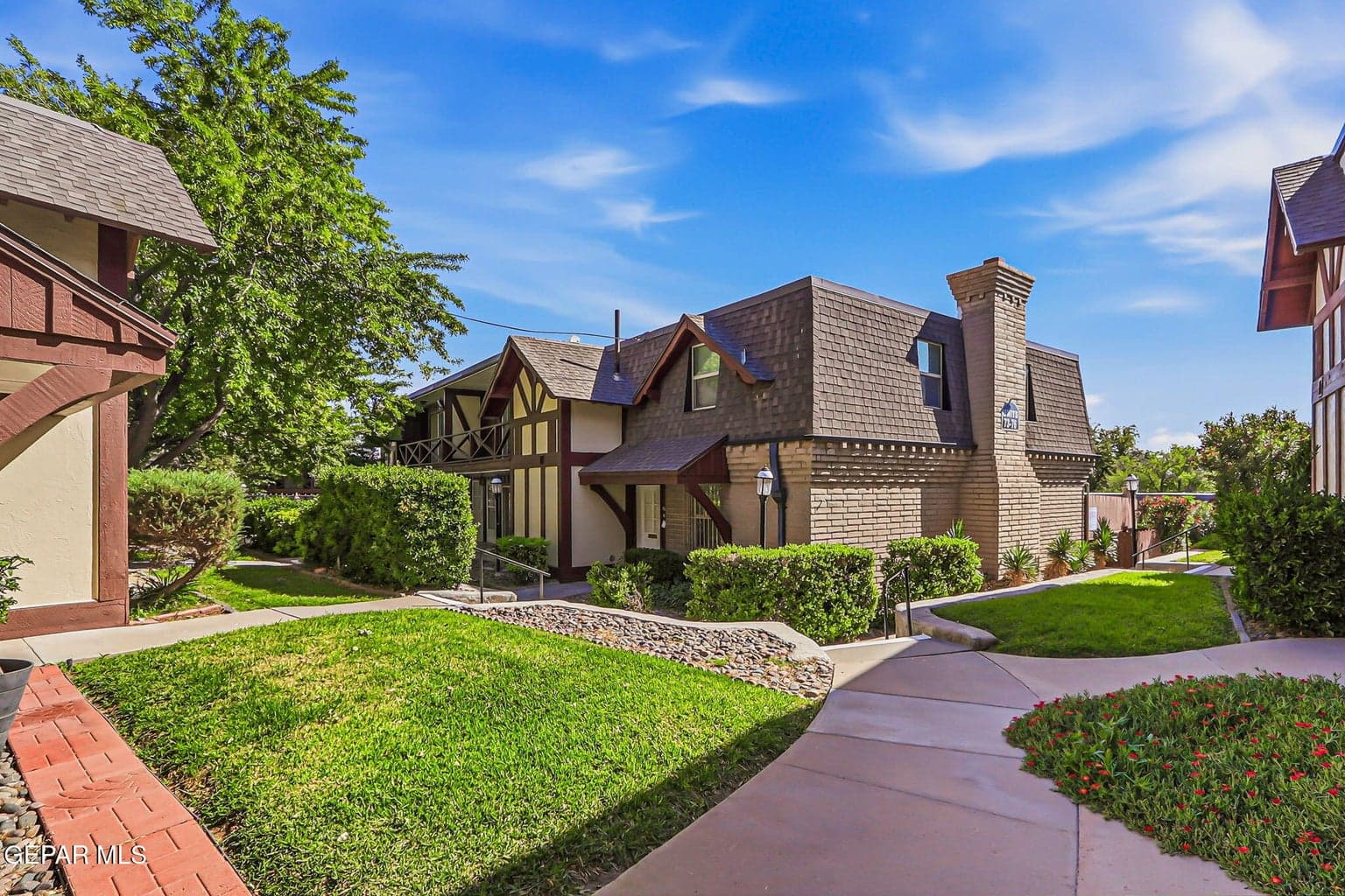 Photo of 500 Thunderbird Drive 80