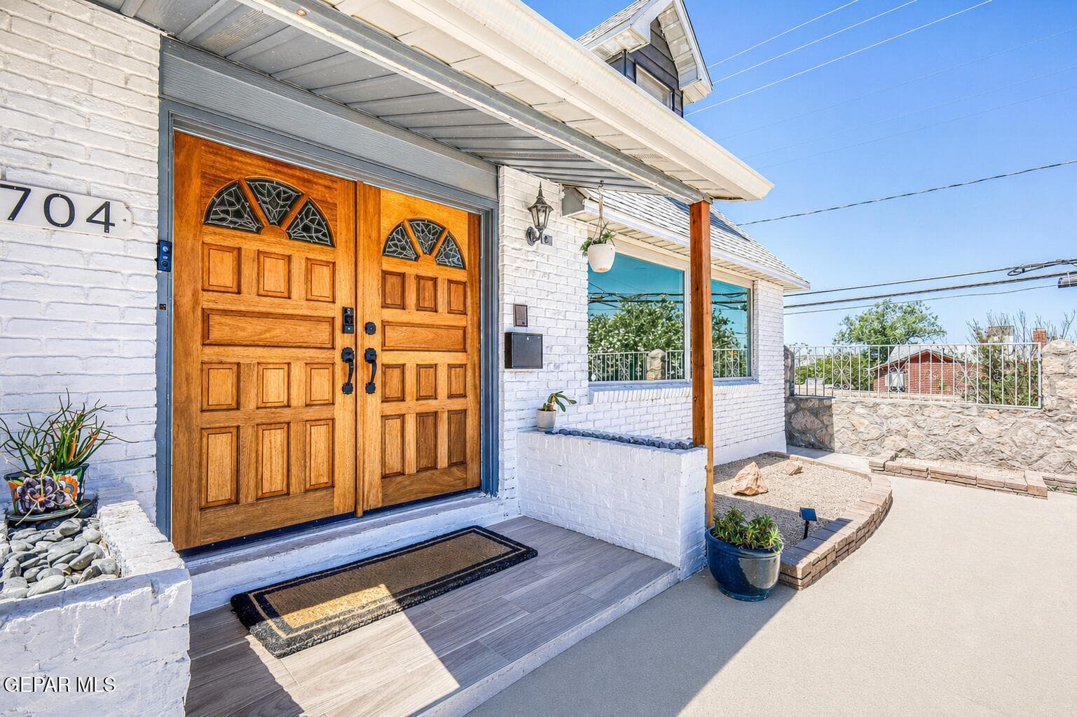 704 MCKELLIGON Drive