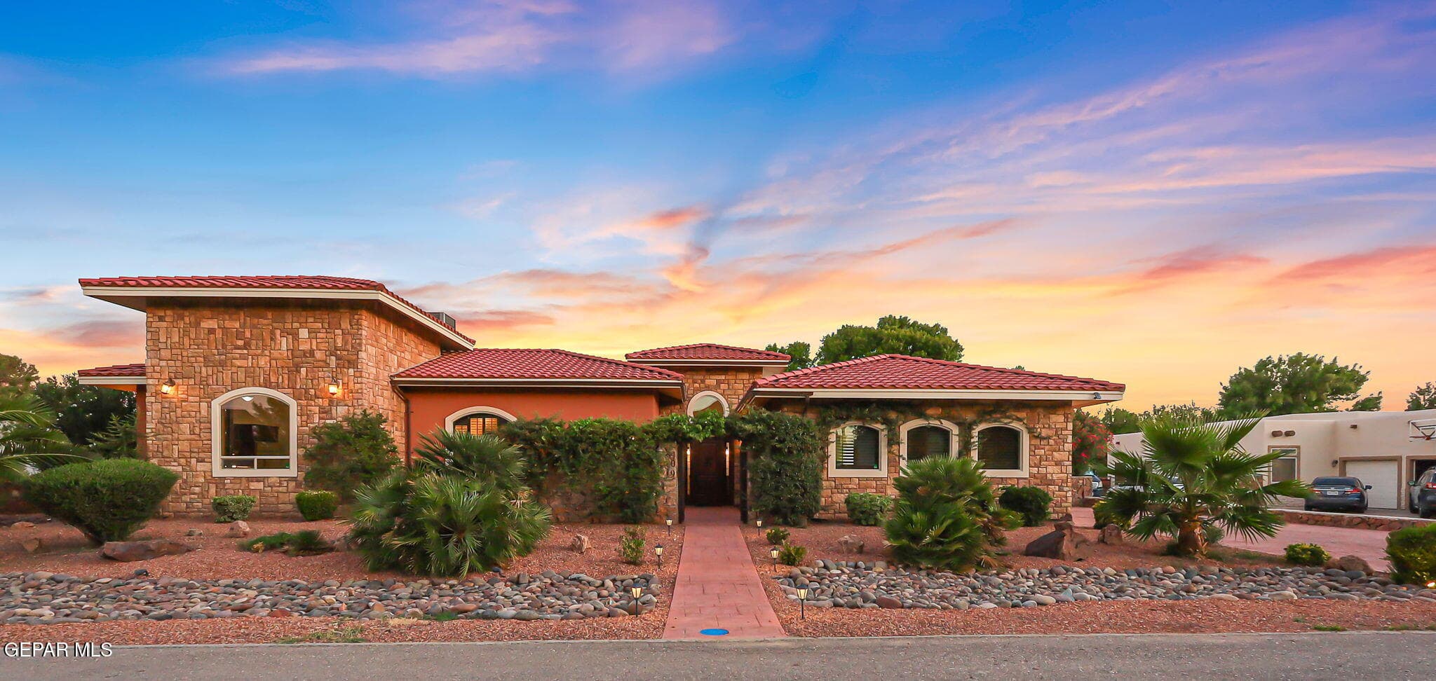 Photo of 709 WOODFIELD Drive