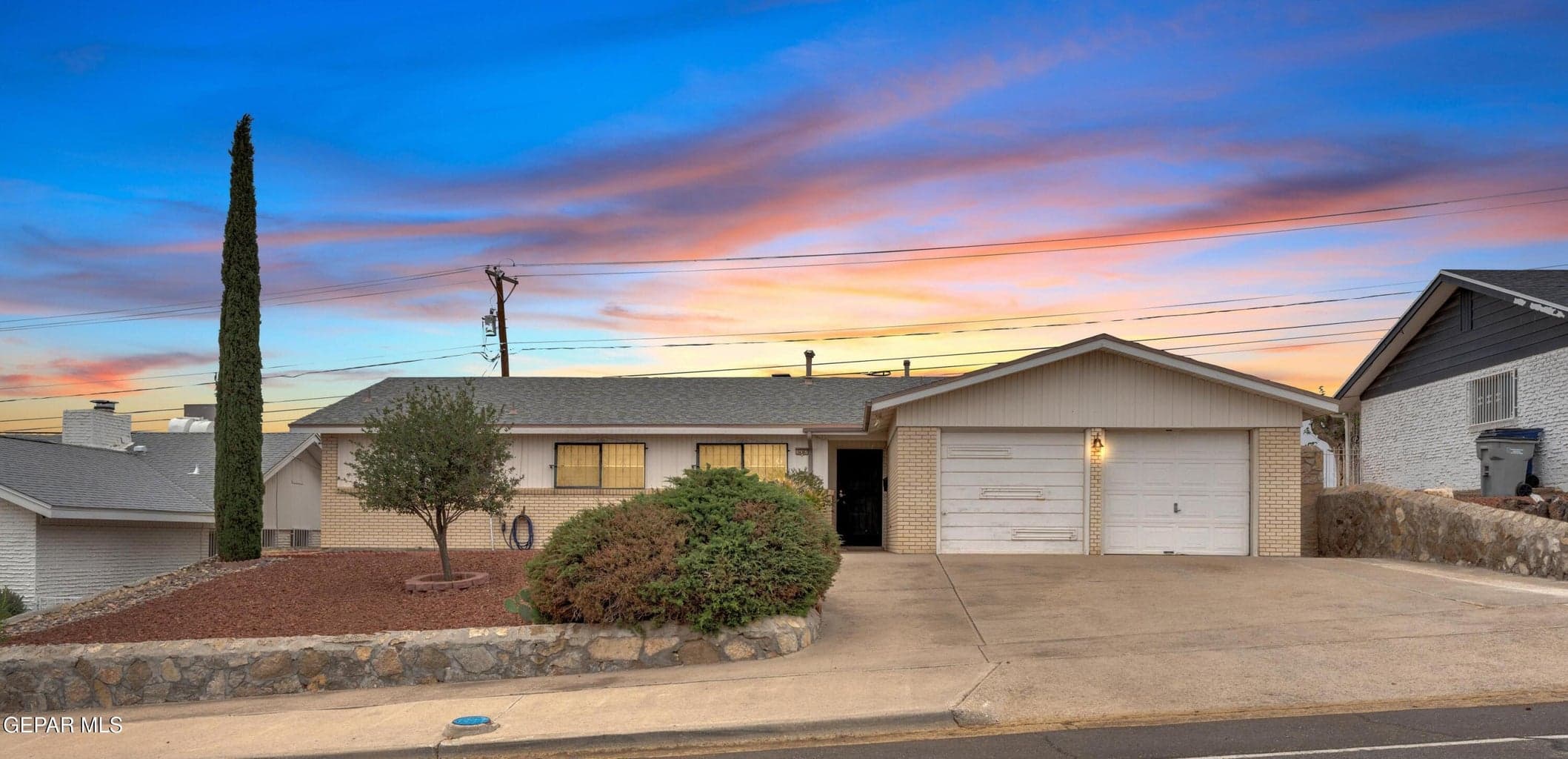 Photo of 337 Clairemont Road