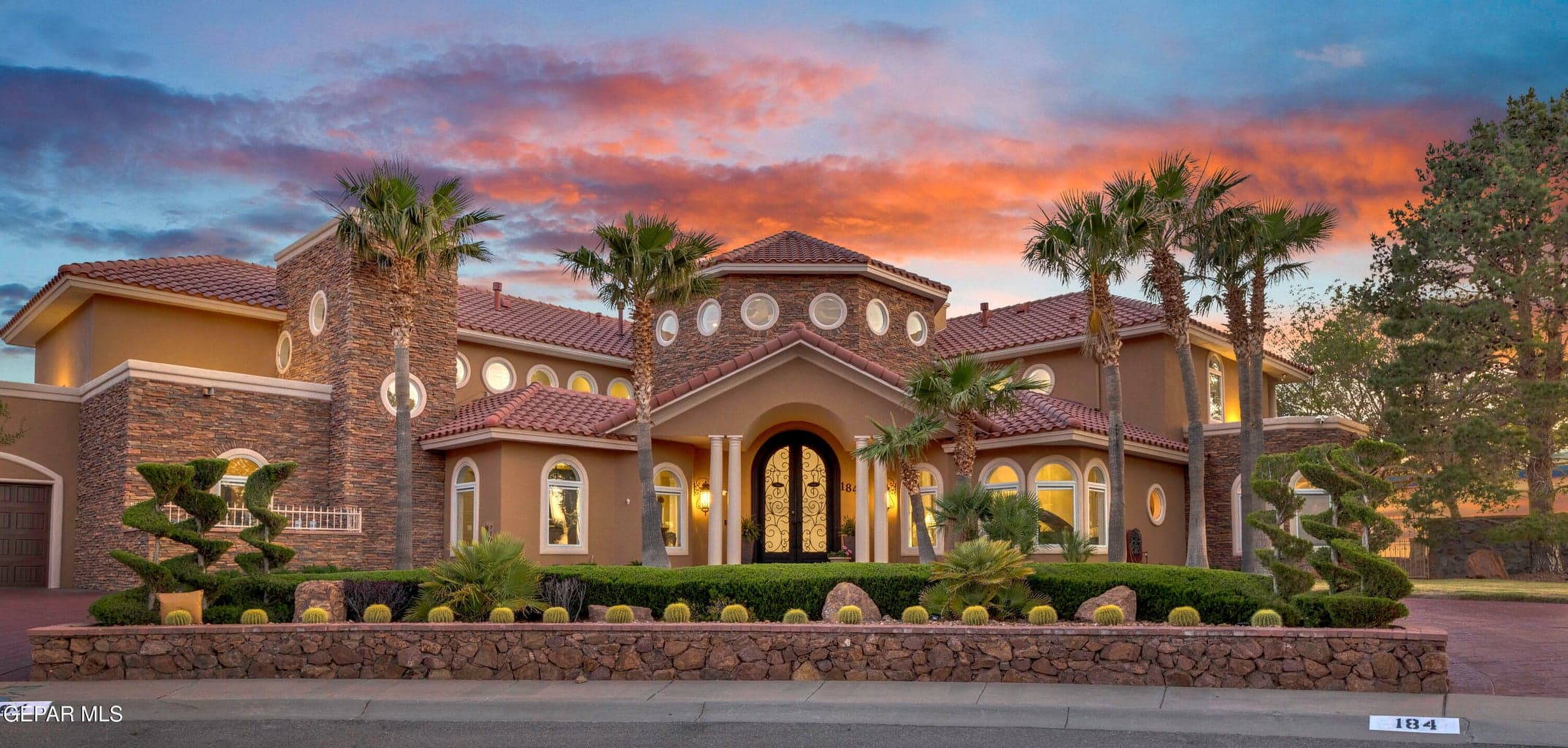 184 CACTUS POINTE Court