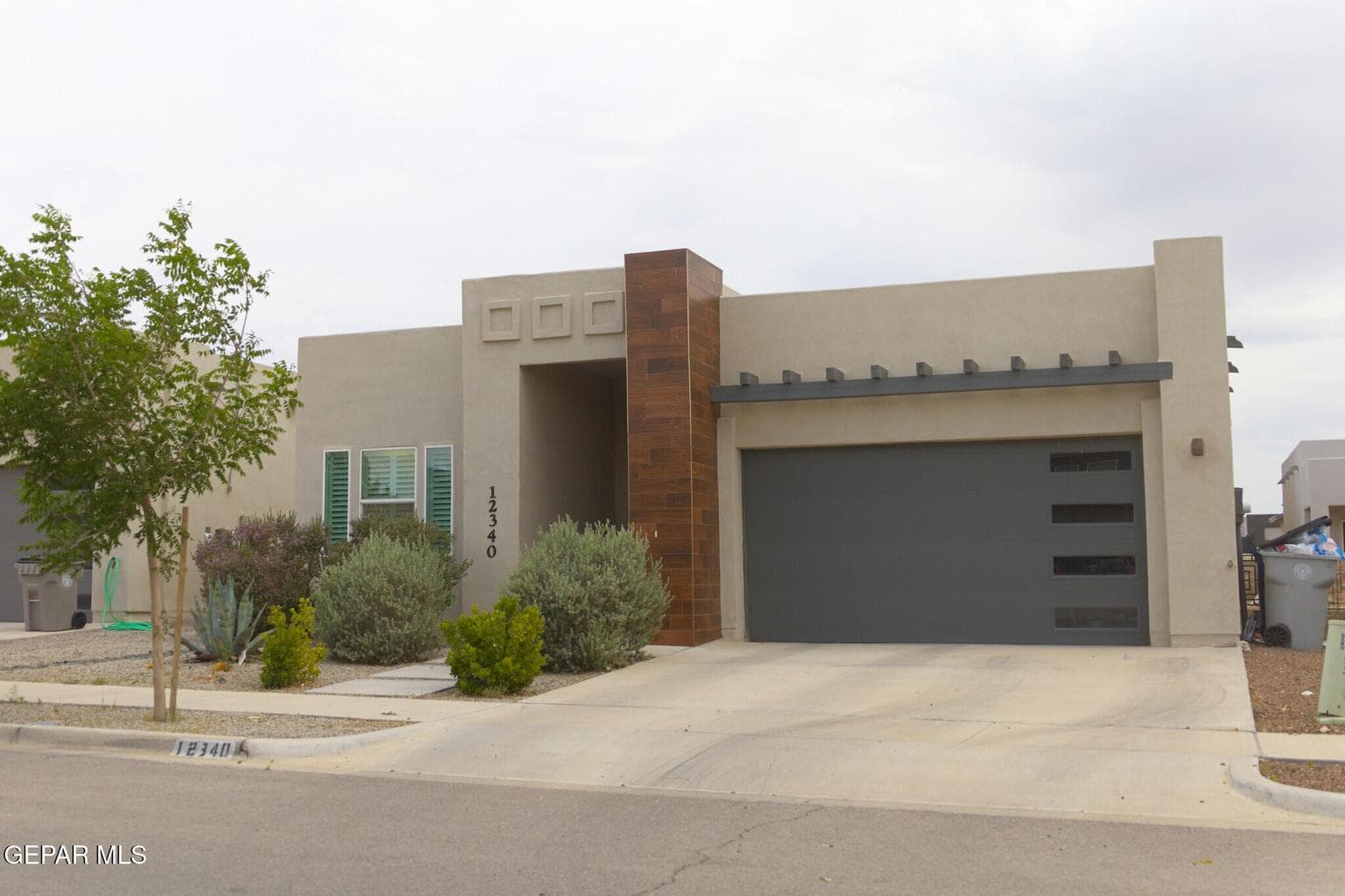 12340 DESERT HEIGHTS Court