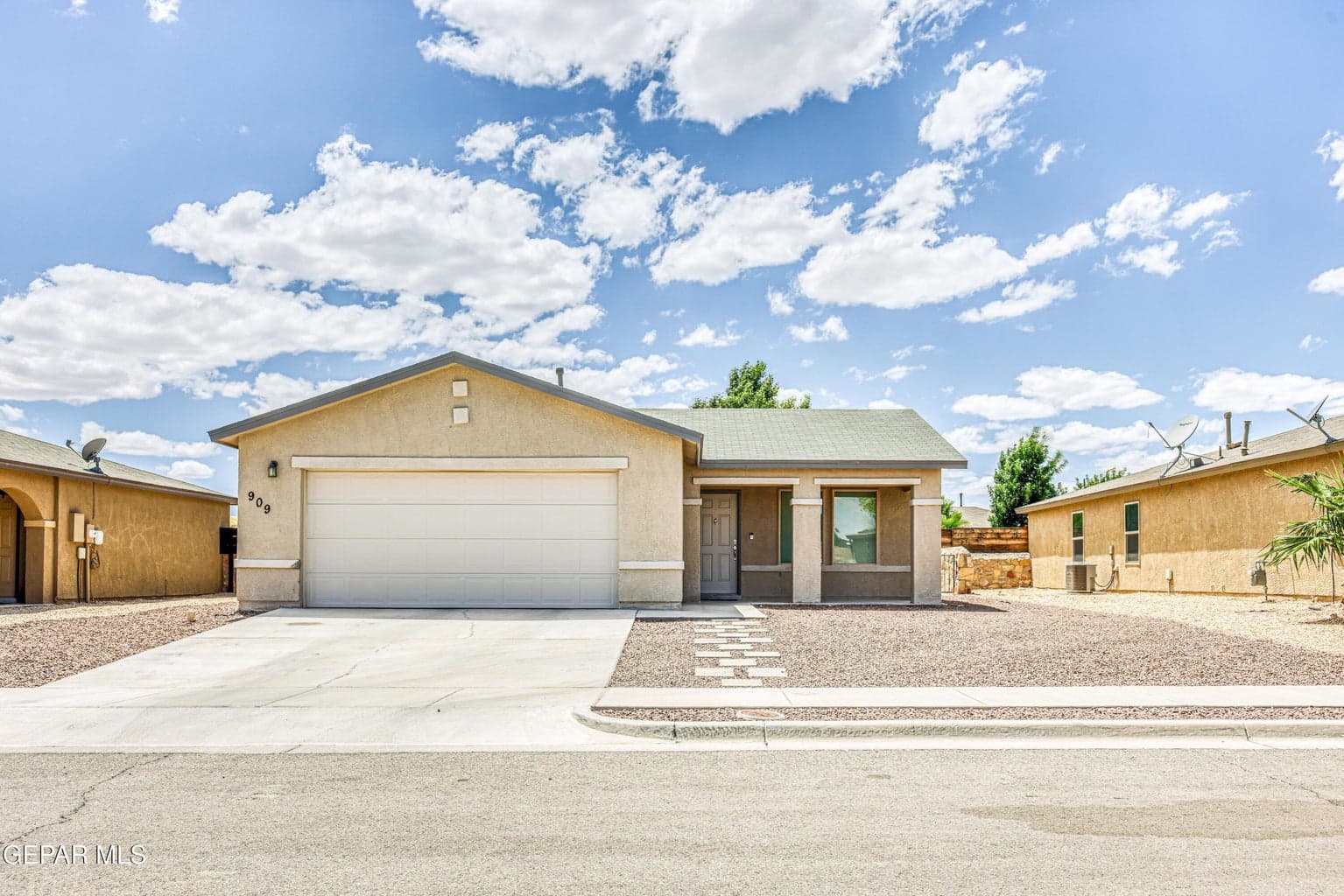 Photo of 909 Talavera Drive