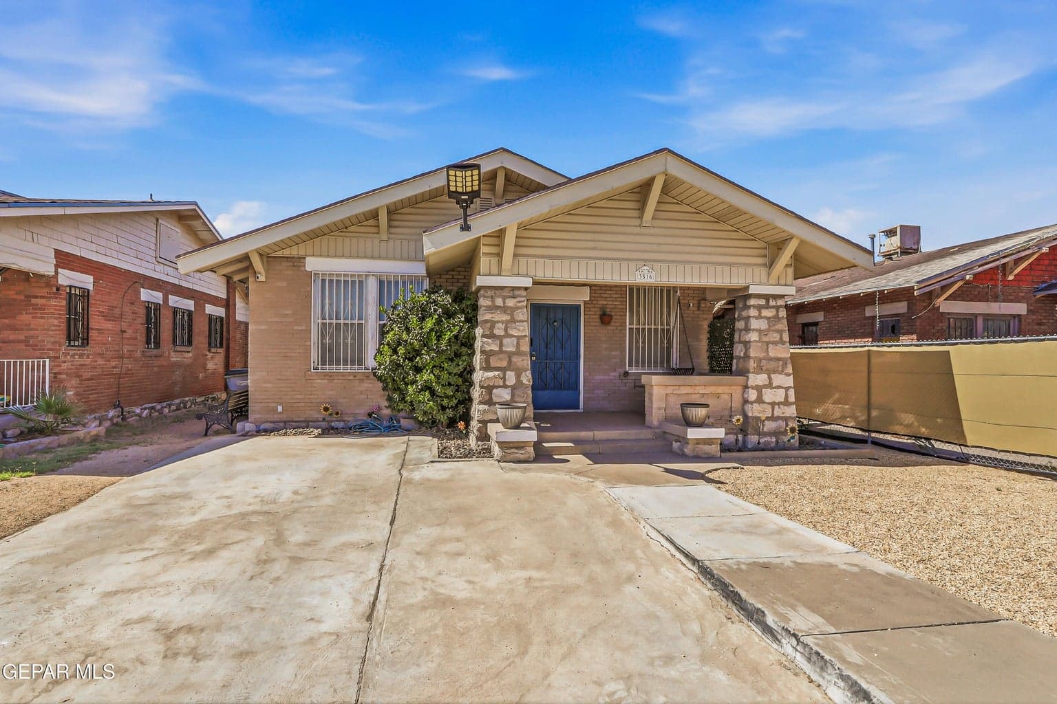 3516 CLIFTON Avenue