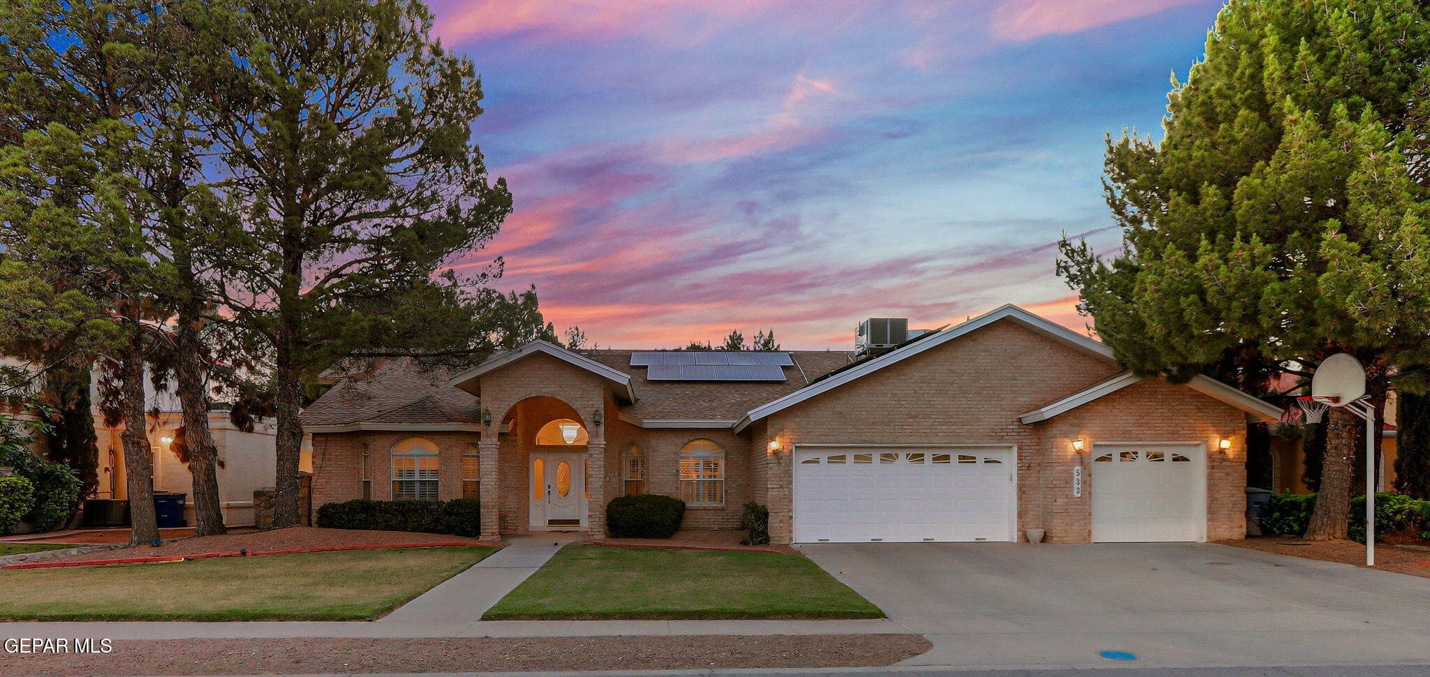 533 ROSINANTE Road