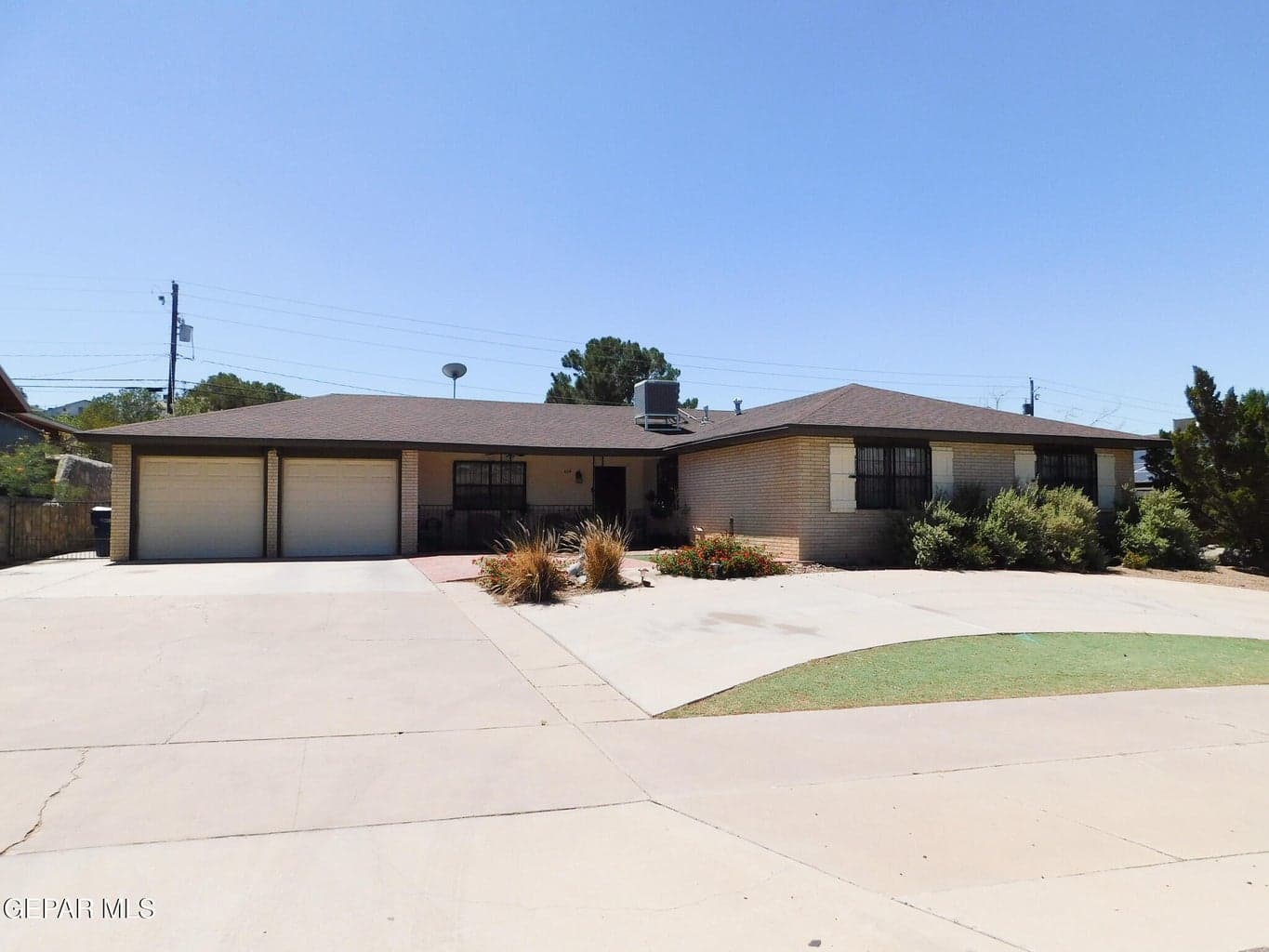 Photo of 624 DE LEON Drive