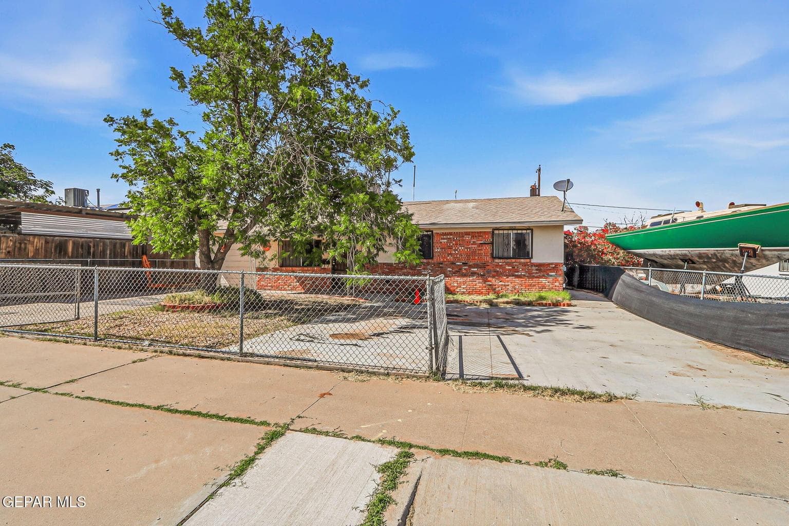 Photo of 5021 ROYAL Drive