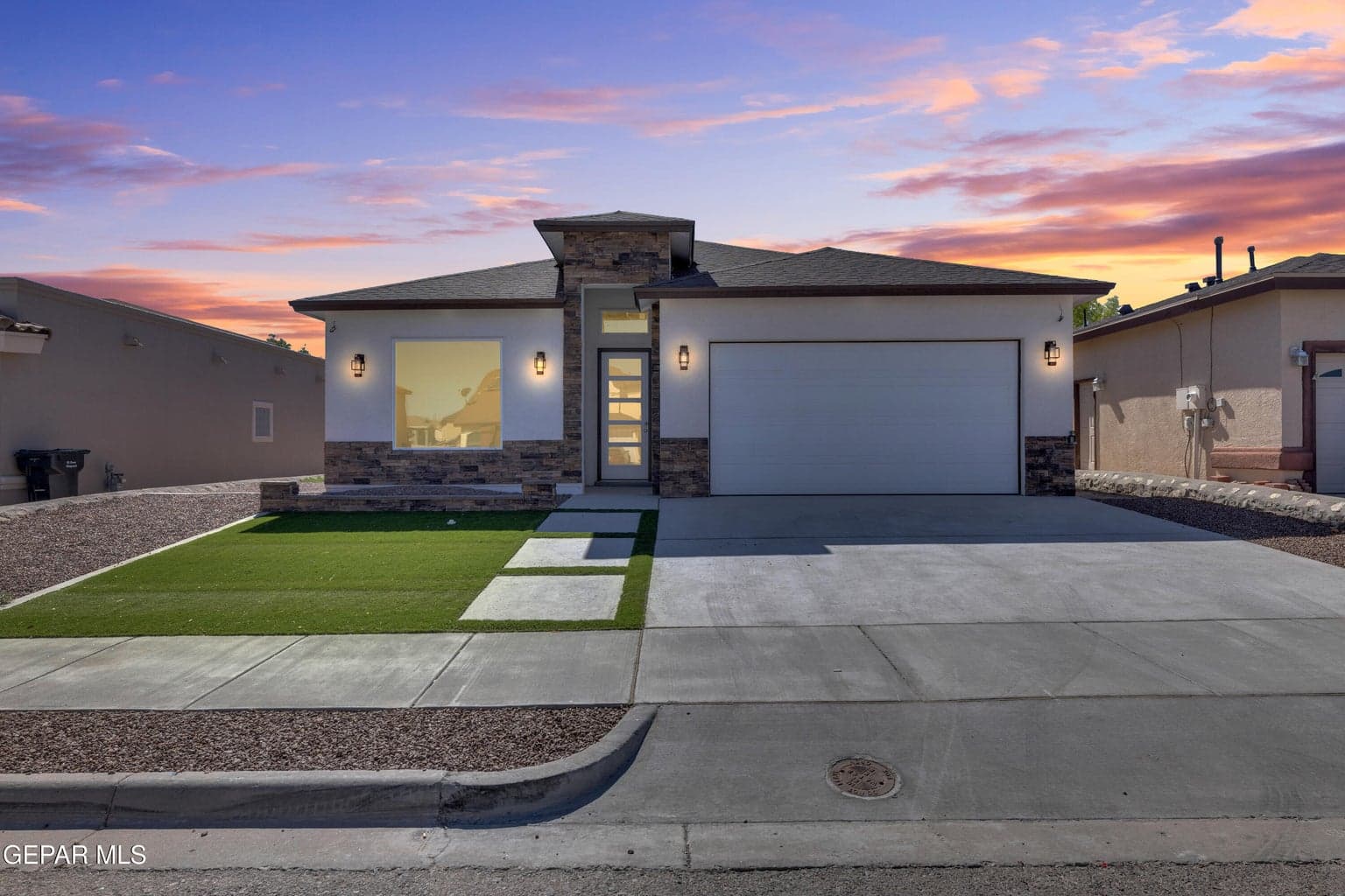 753 DESERT SILVER Drive
