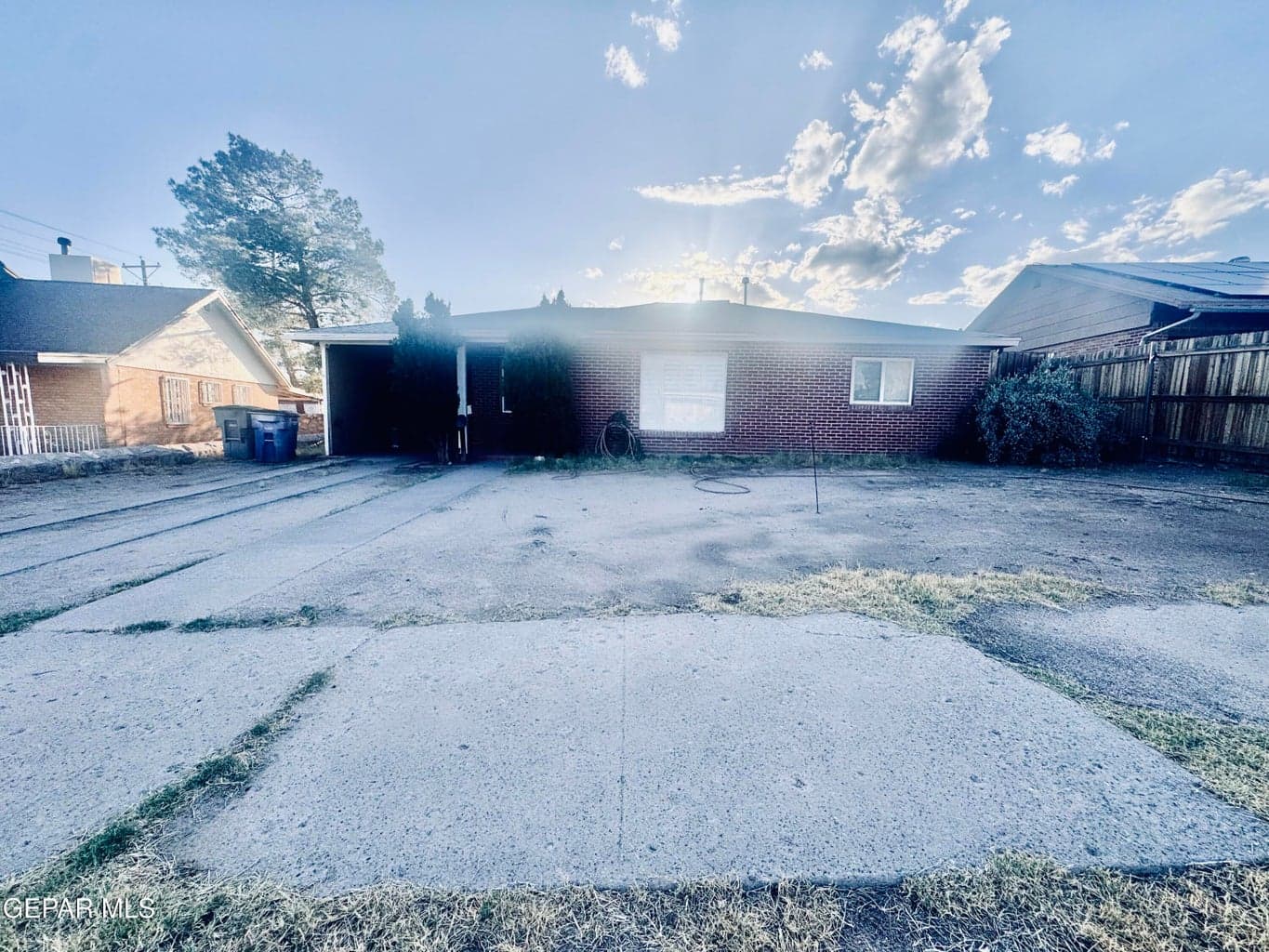 907 BRAZIL Place