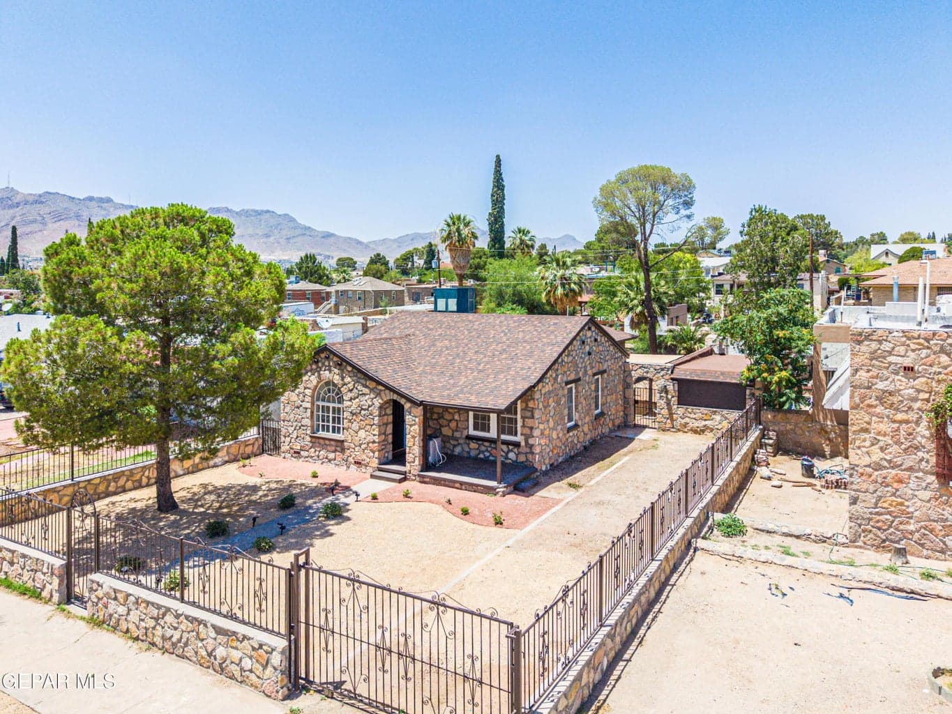 4533 HUECO Avenue