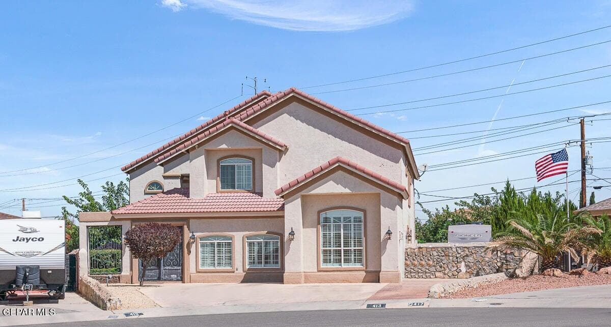 413 LA FLORIDA Drive