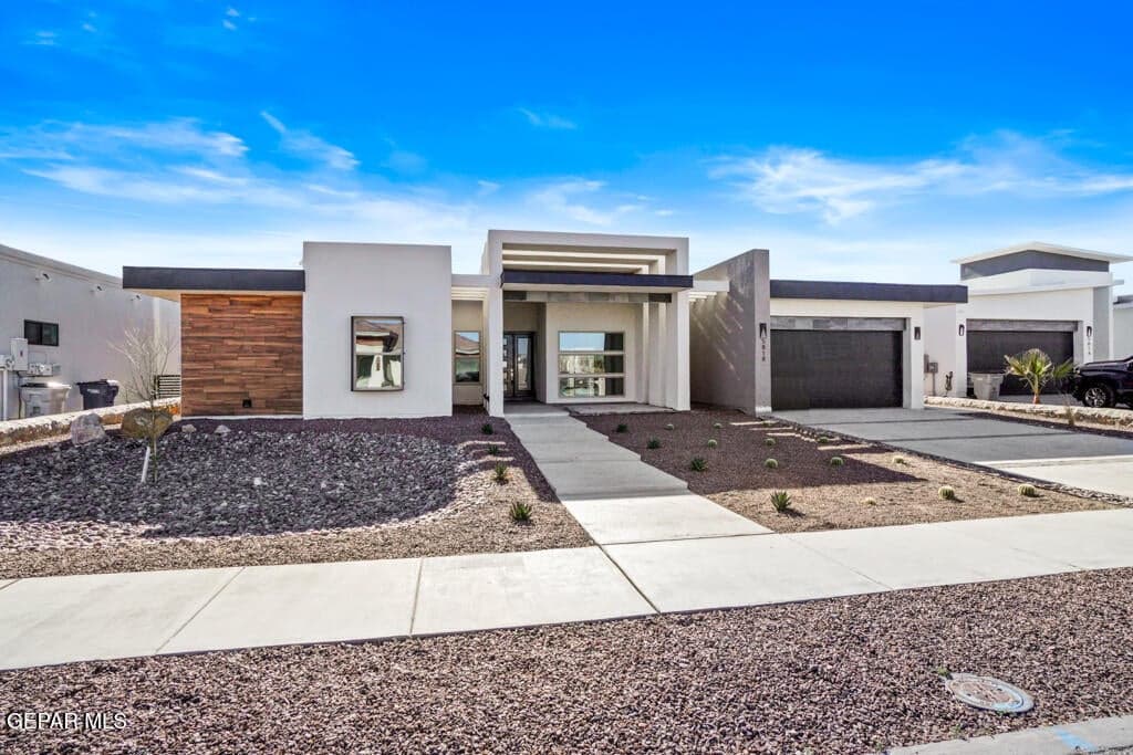 Photo of 860 West Gate Drive