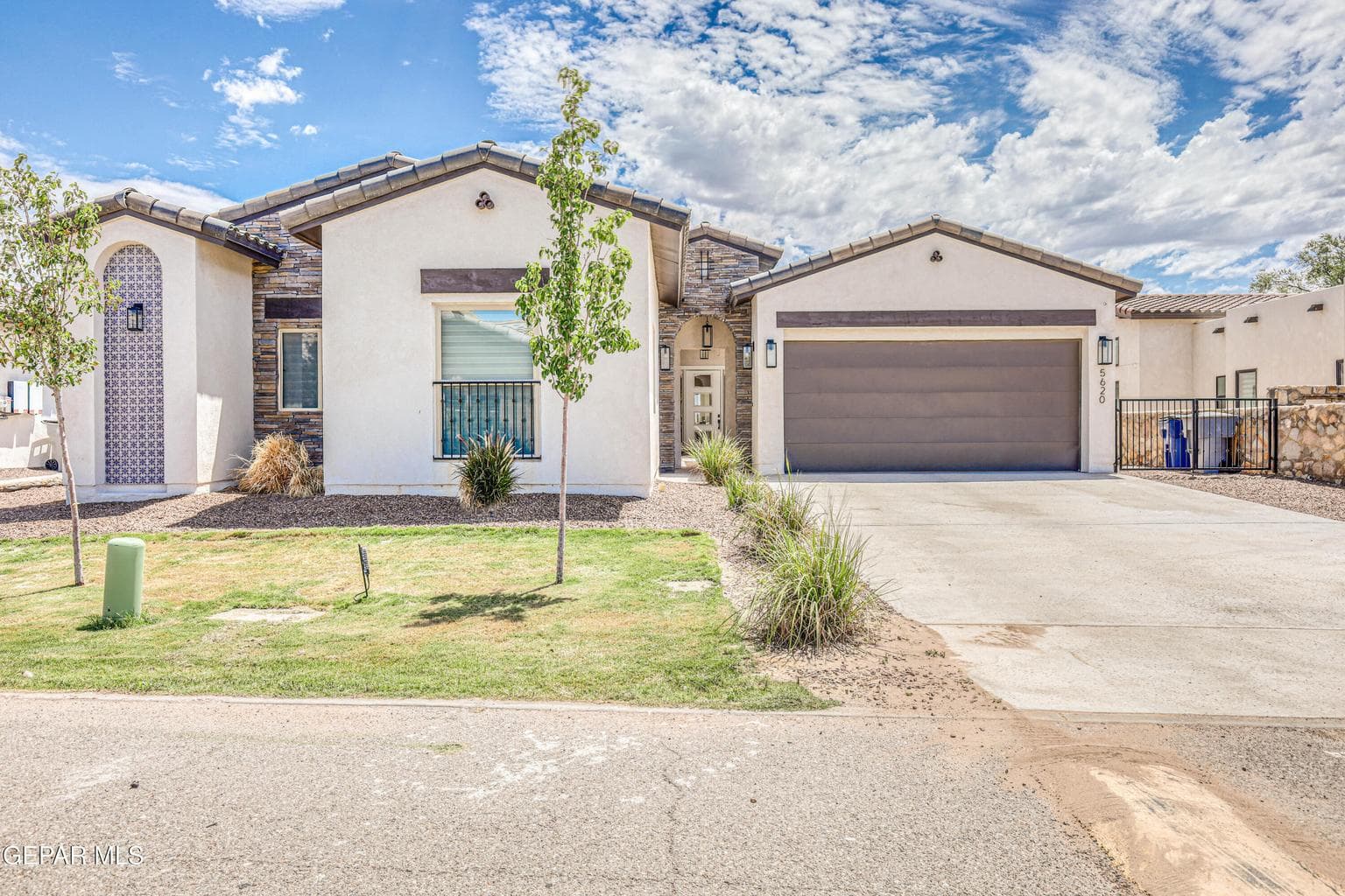 Photo of 5620 RIVER RUN Street